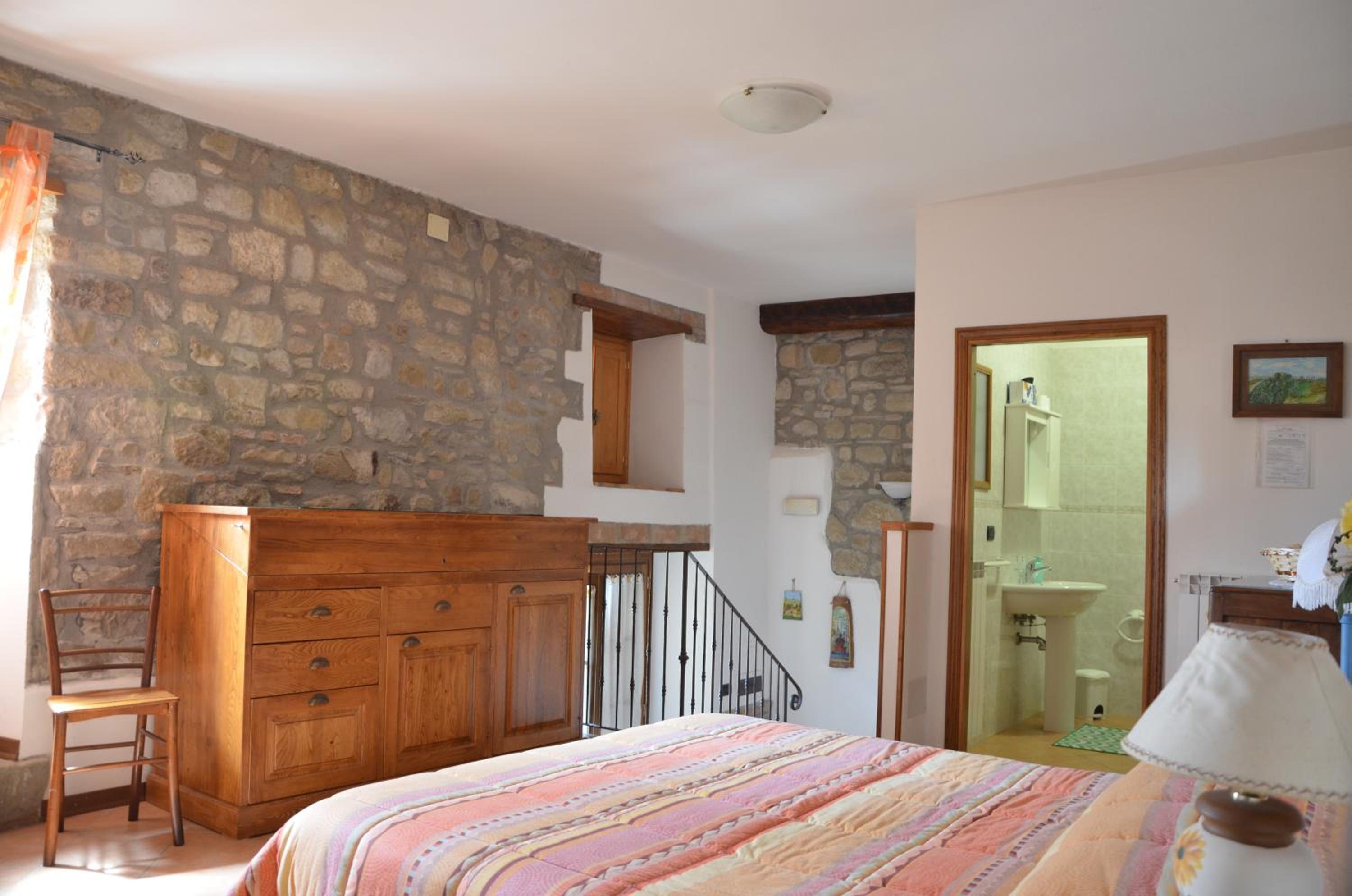 Large Double Room photo 2