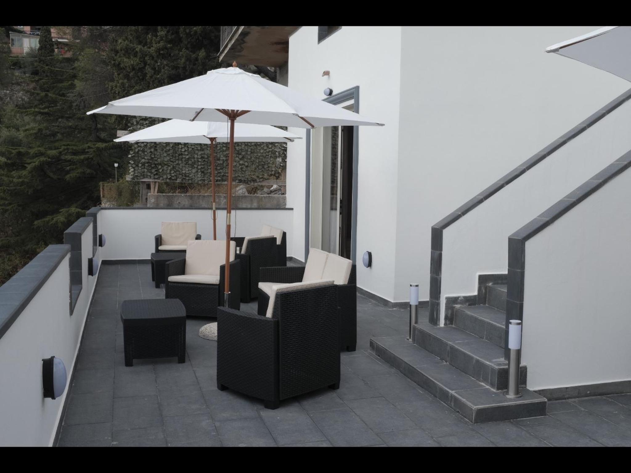Double or Twin Room with Sea View - Photo 19