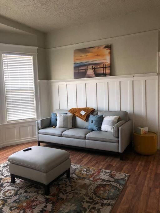 Three-Bedroom Apartment photo 3