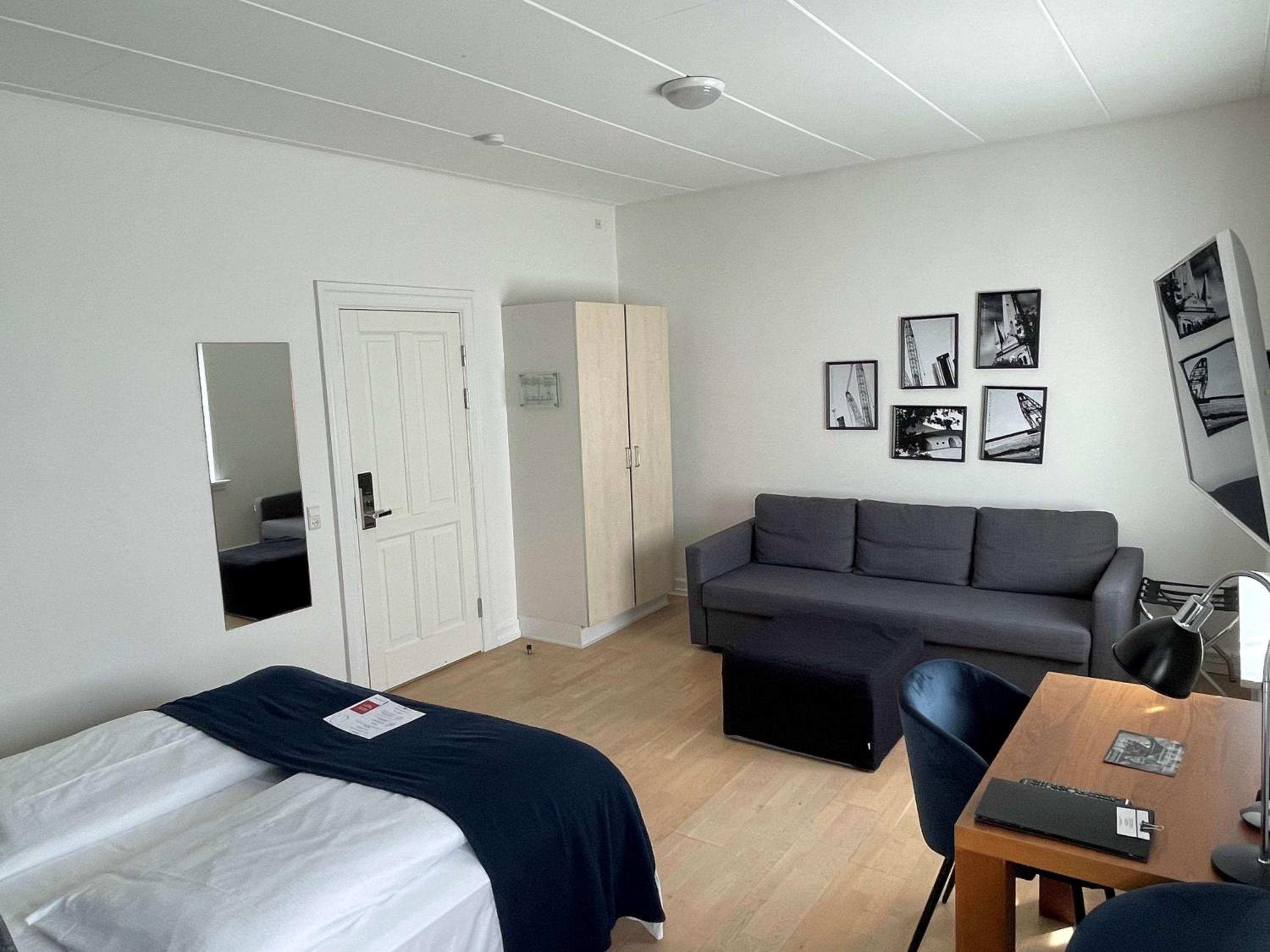 Deluxe Family Room - Photo 4