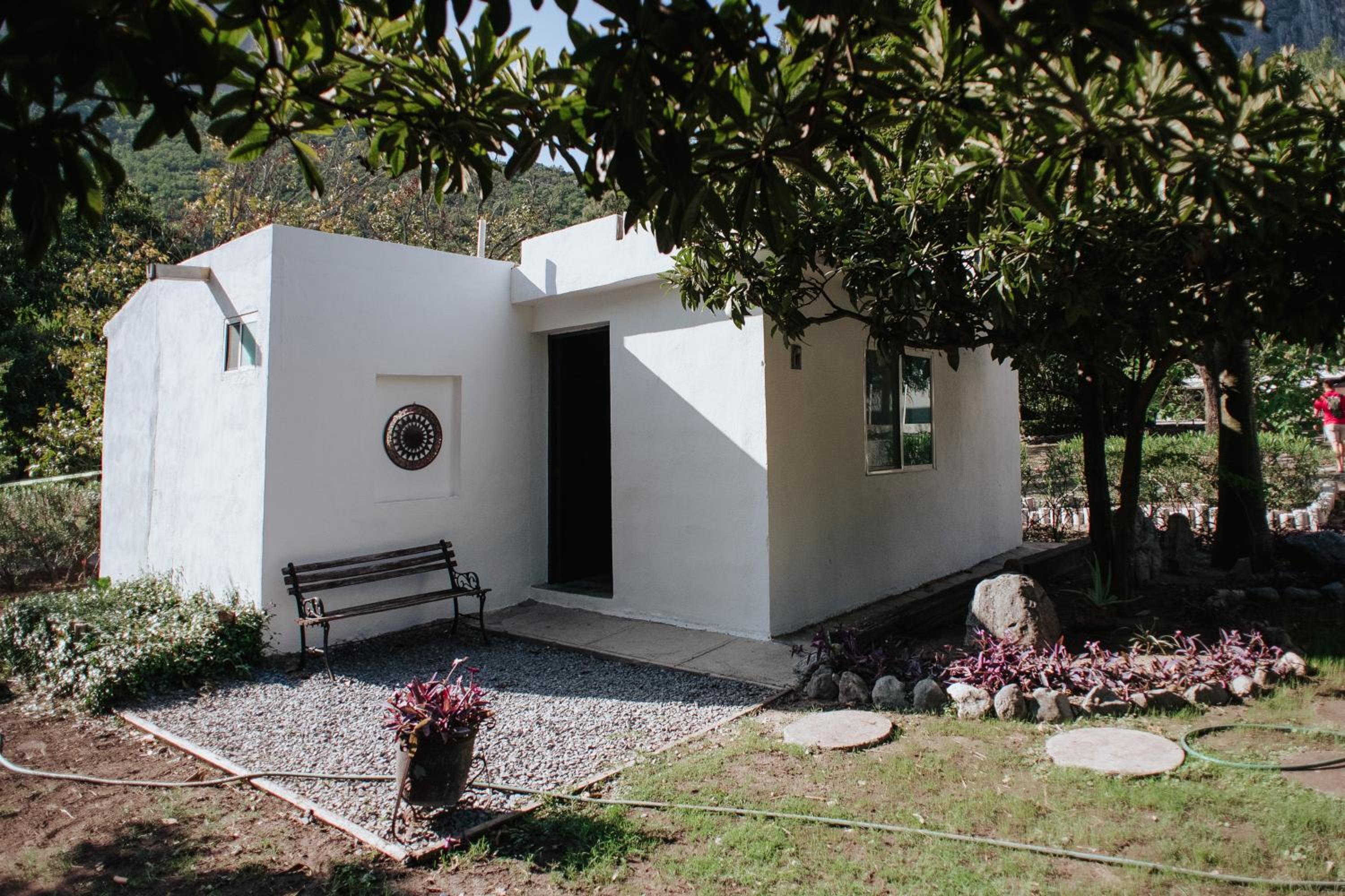 One-Bedroom House - Photo 4