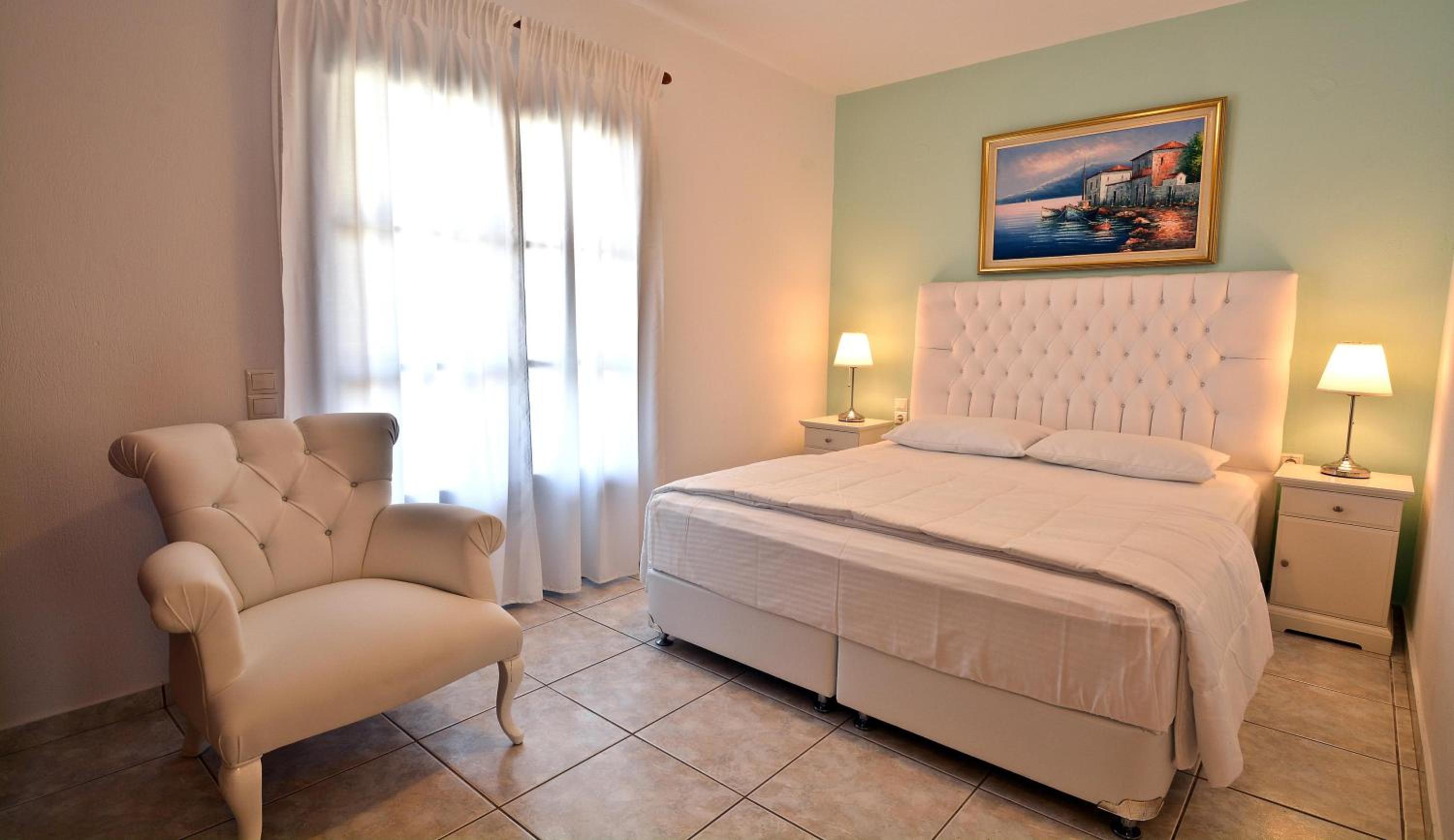 Superior Studio with Panoramic Sea View - Photo 15