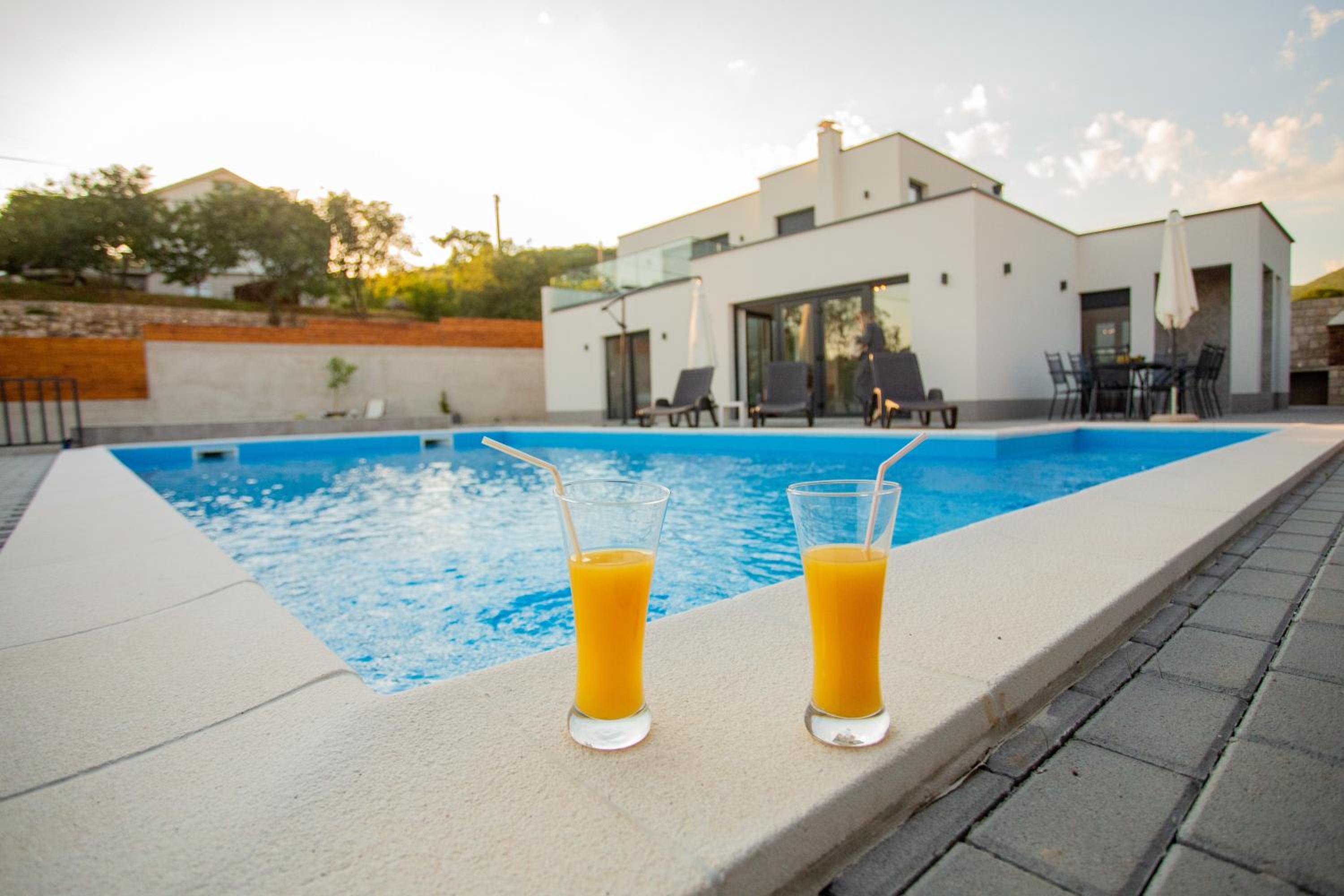 Villa with Private Pool photo 2