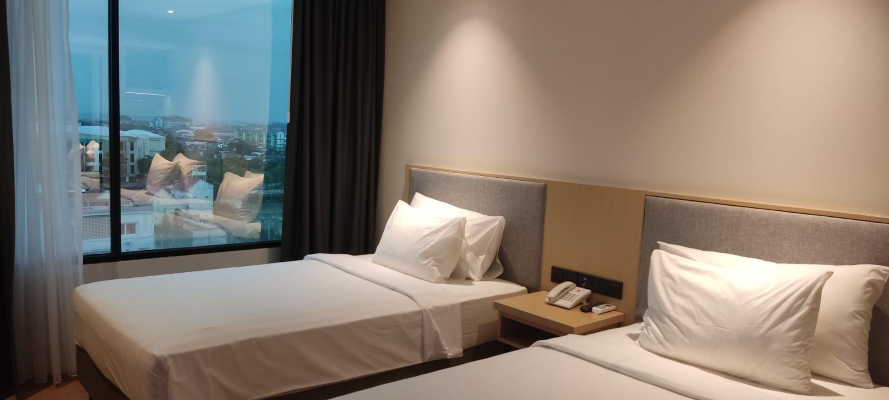 Deluxe Twin Room - Photo 5