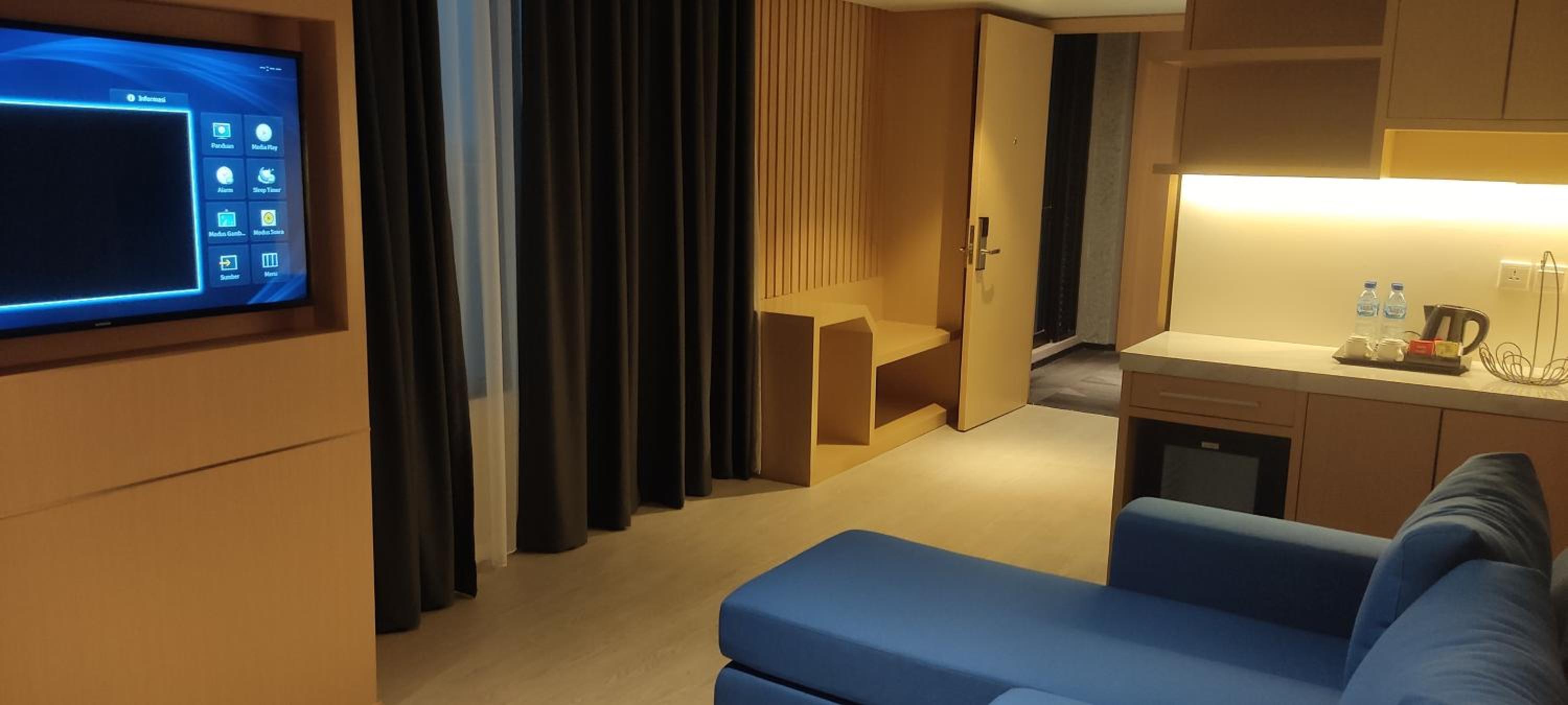 Suite - Photo 10