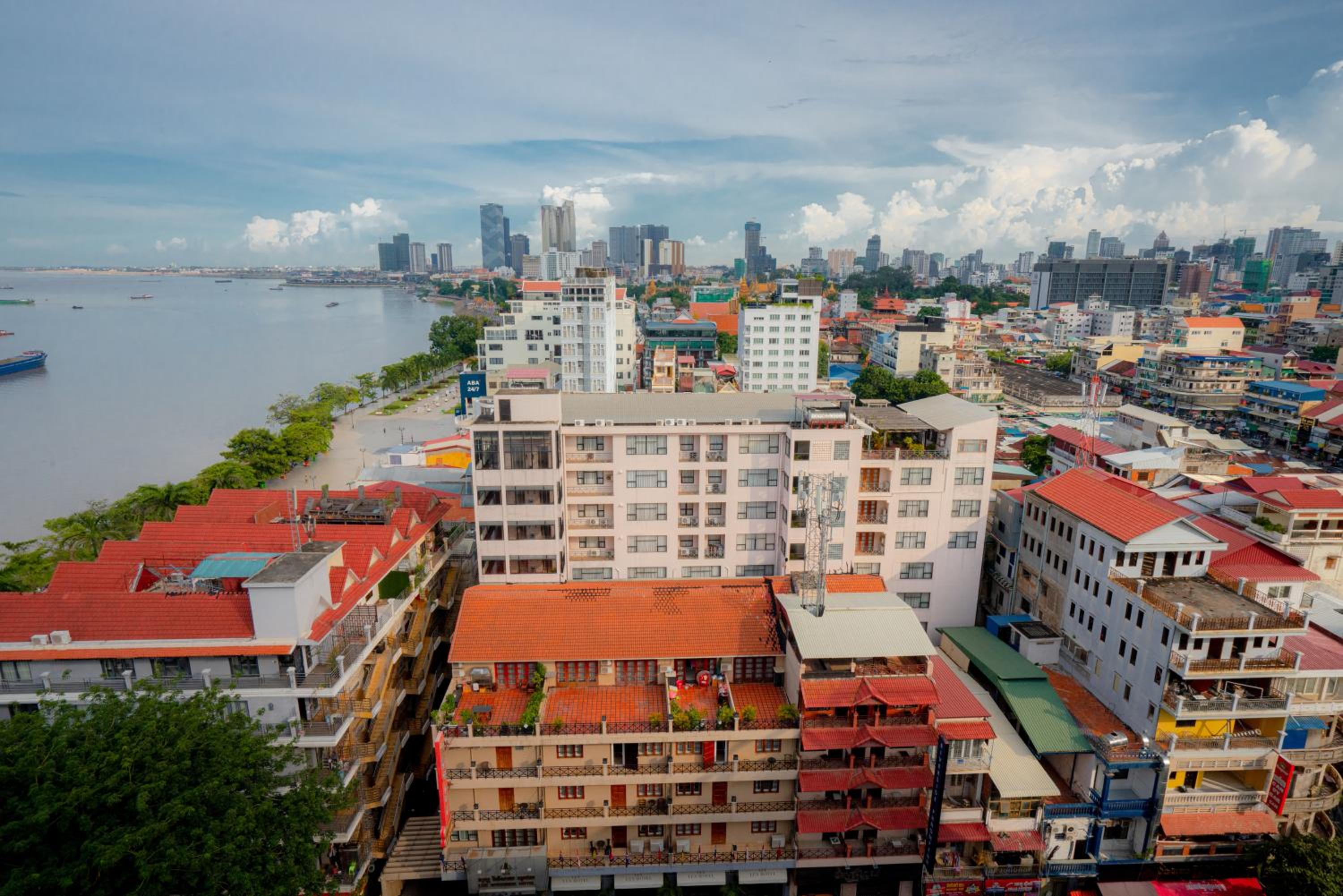 Suite with River View photo 2