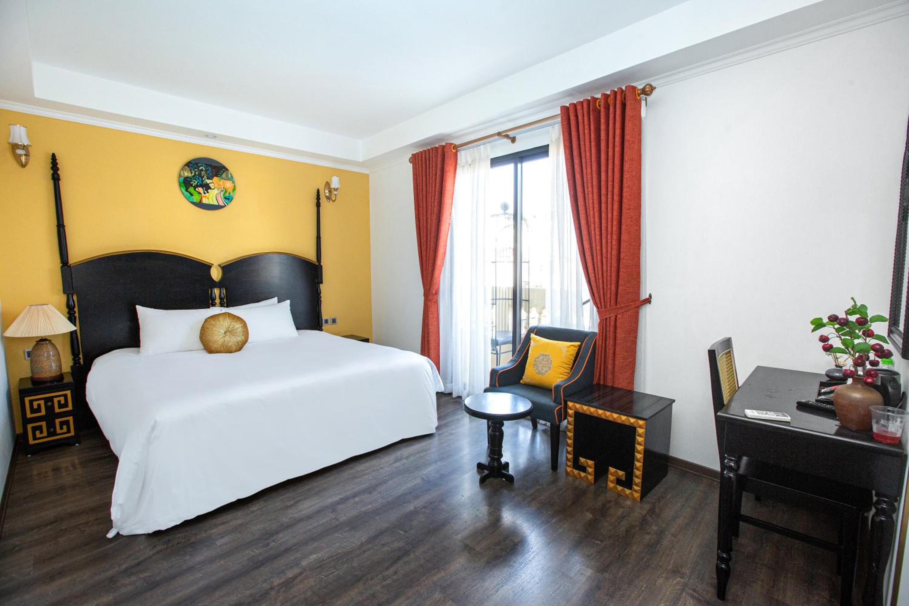 Triple Room with Balcony
