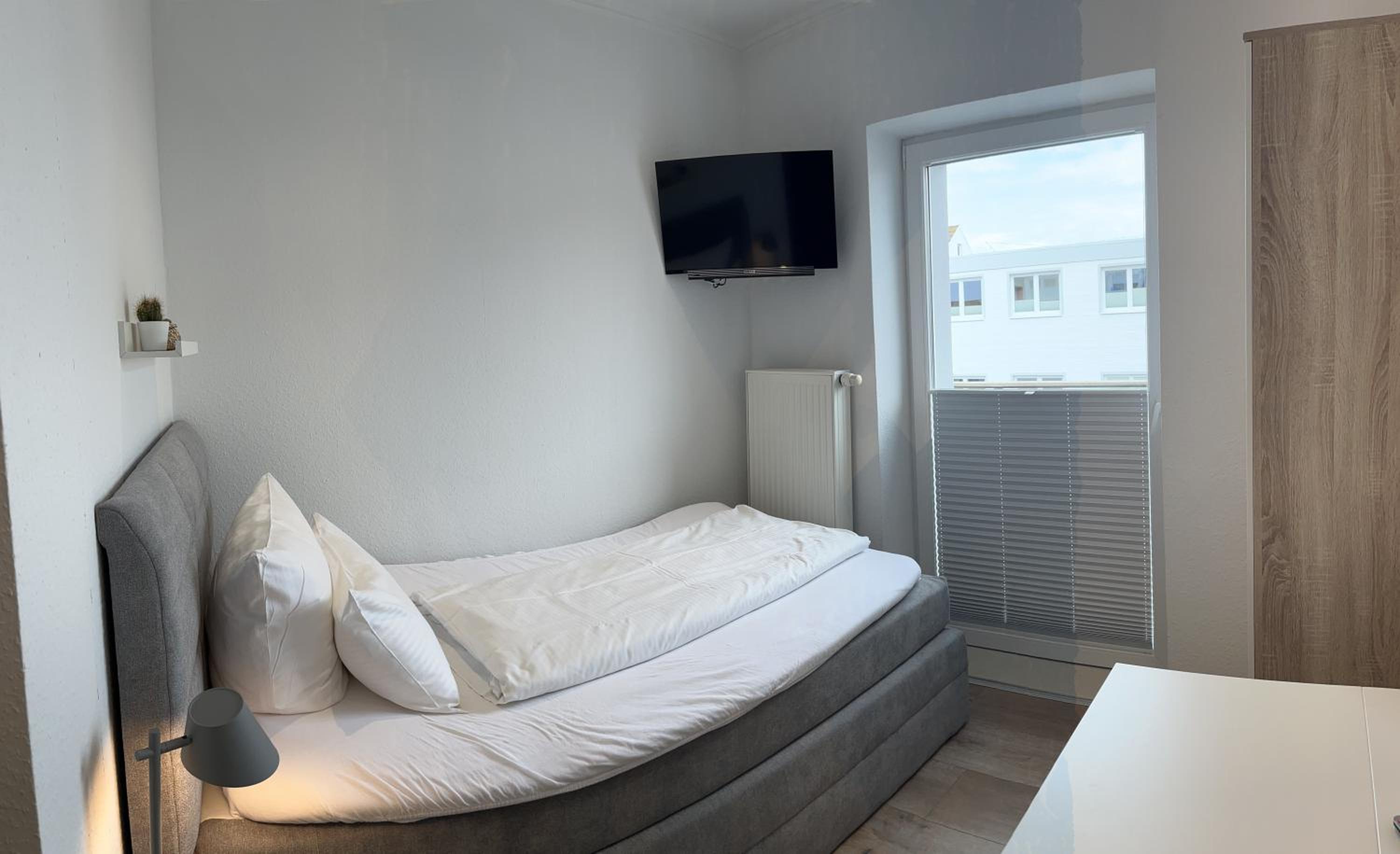 Single Room with Balcony photo 1
