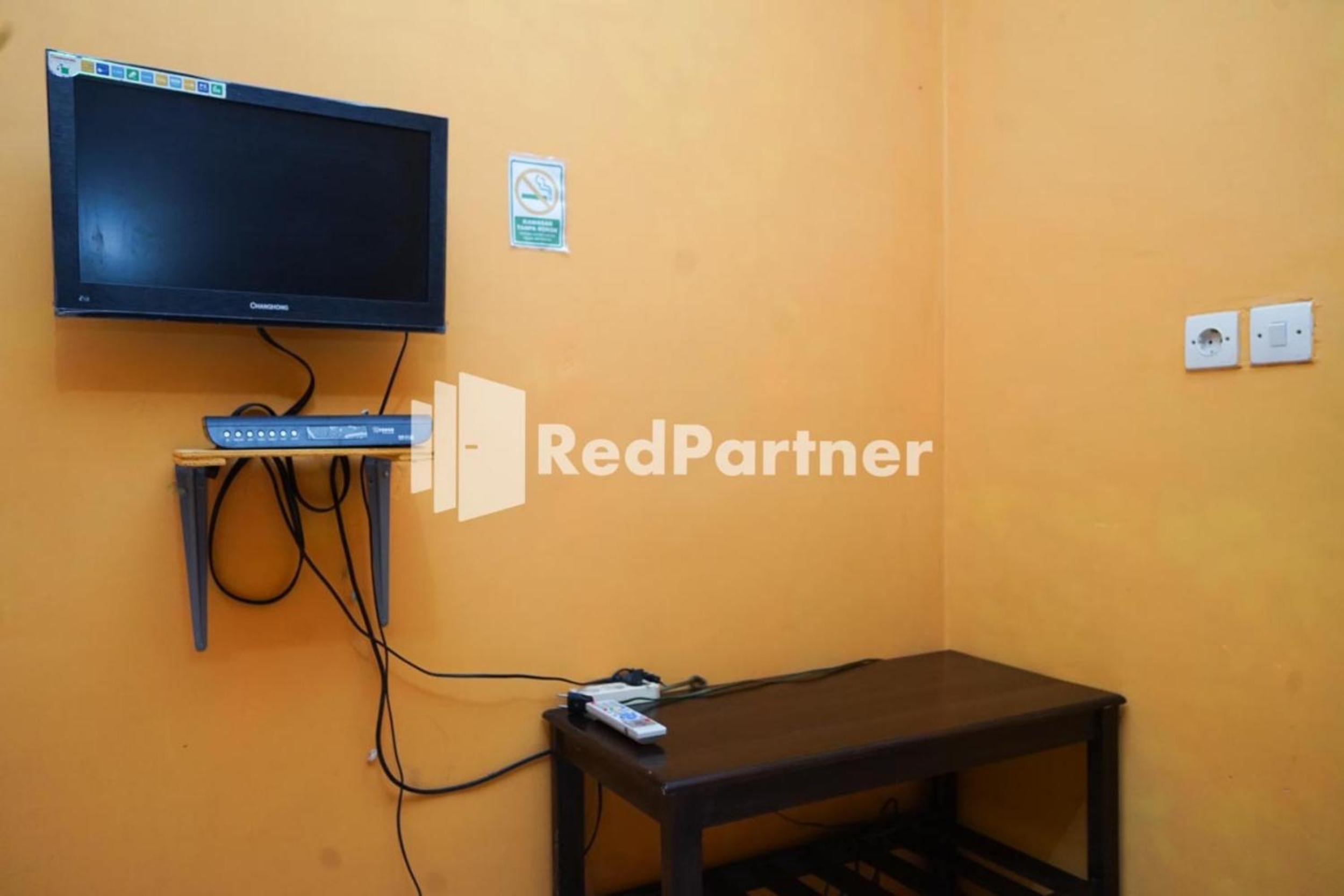 Standard Double Room - Photo 9