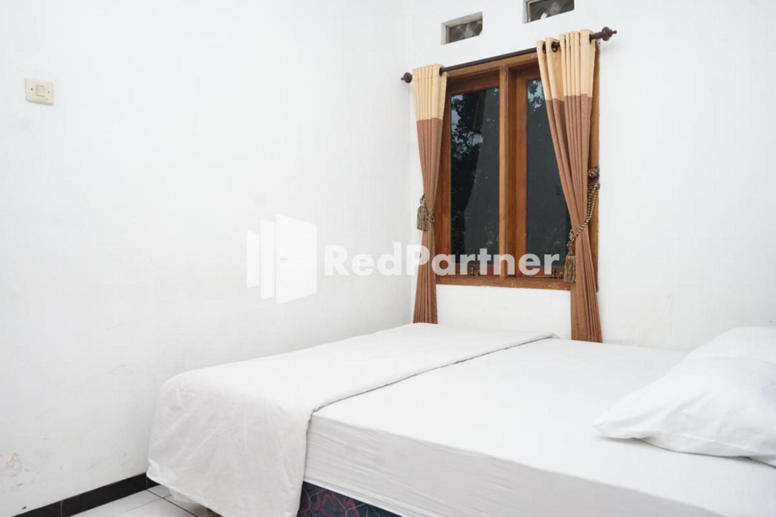 Standard Double Room - Photo 6