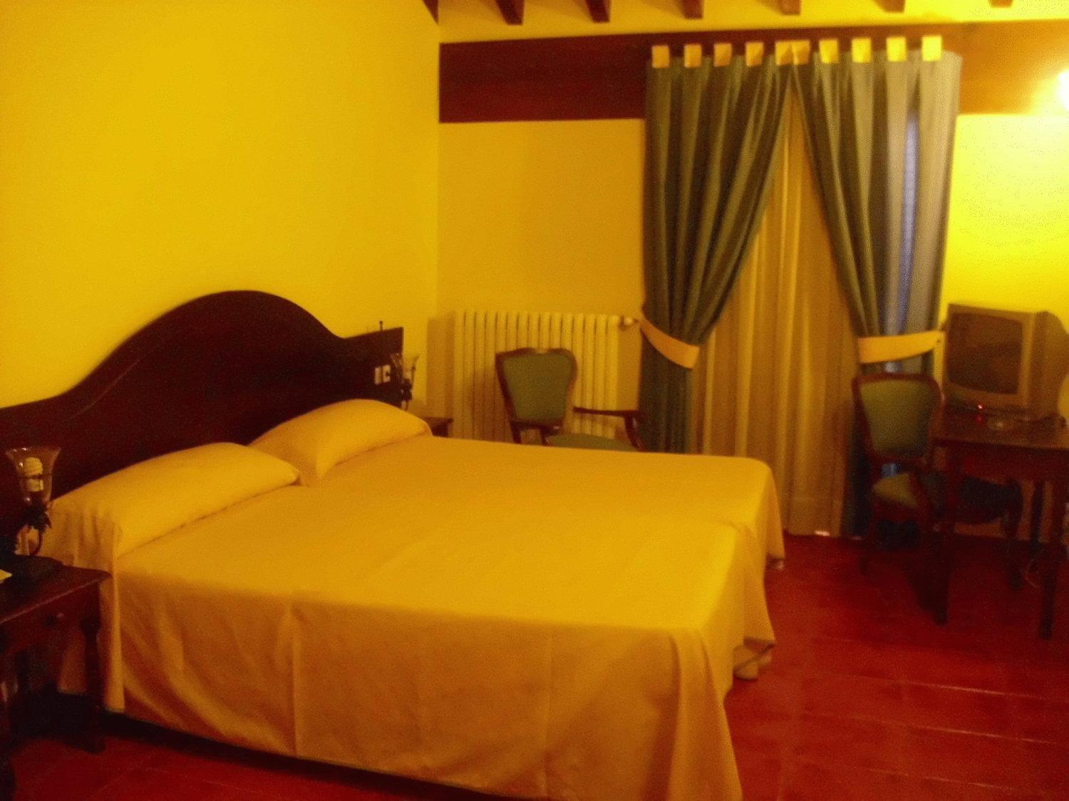 Habitación Estándar con Dos Camas Individuales