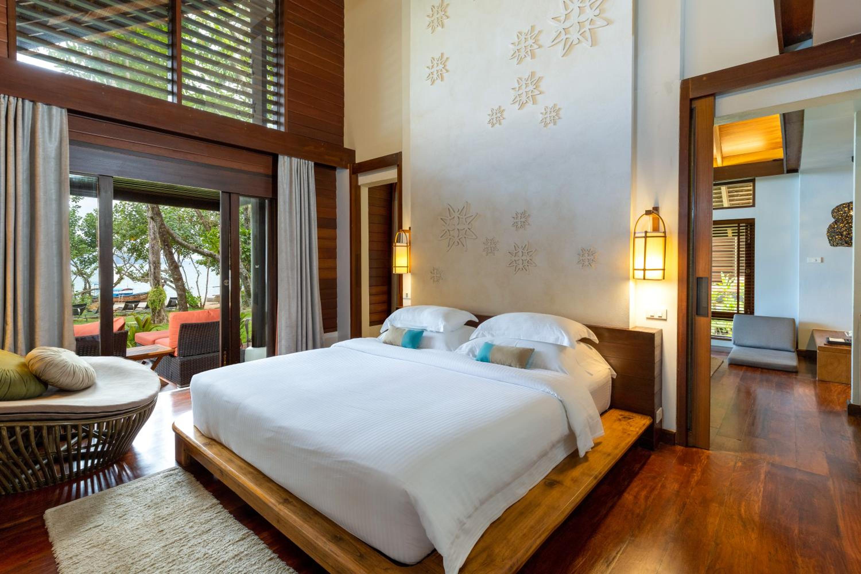 Seaview Suite