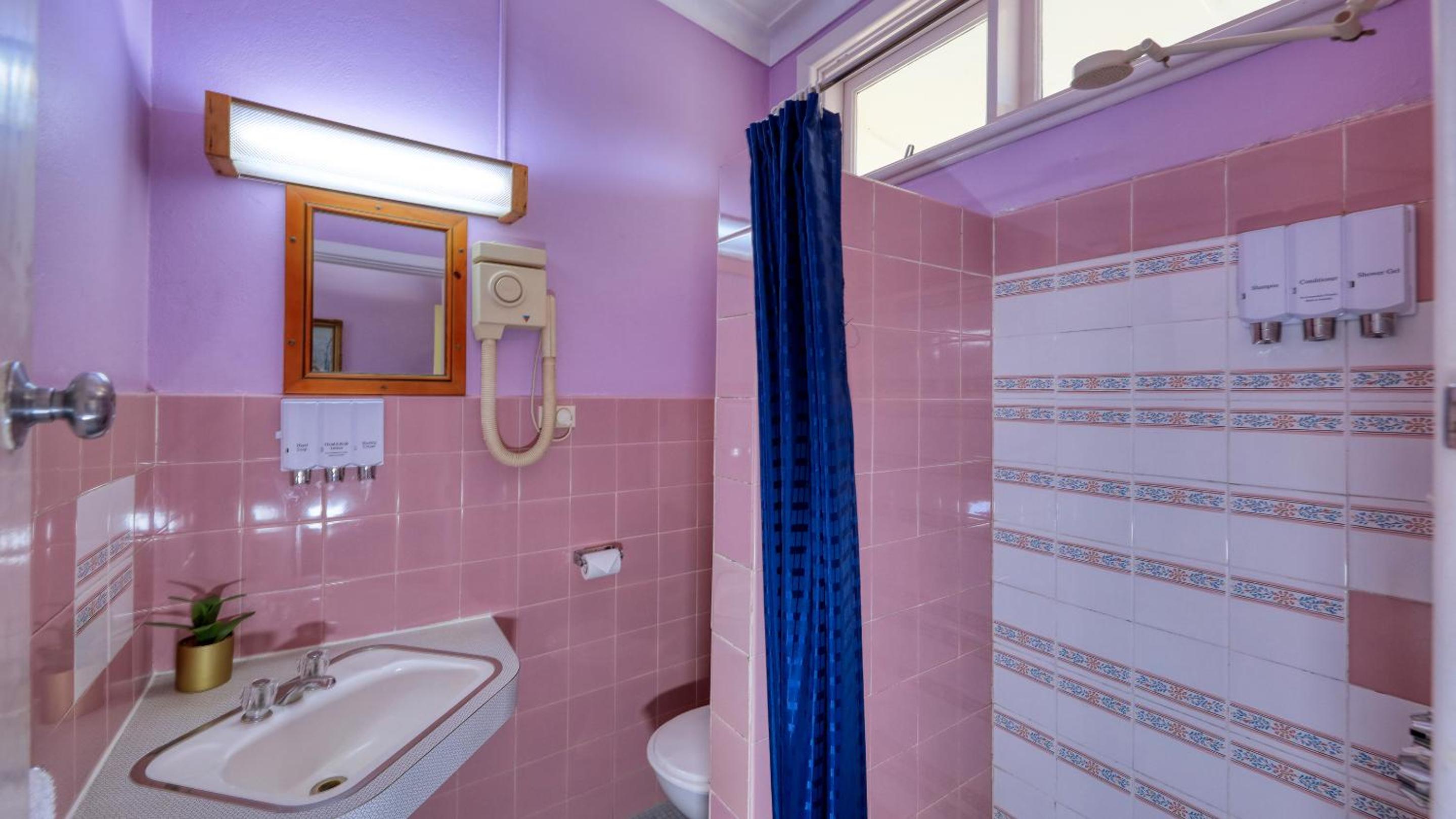 Superior Twin Room - Photo 3