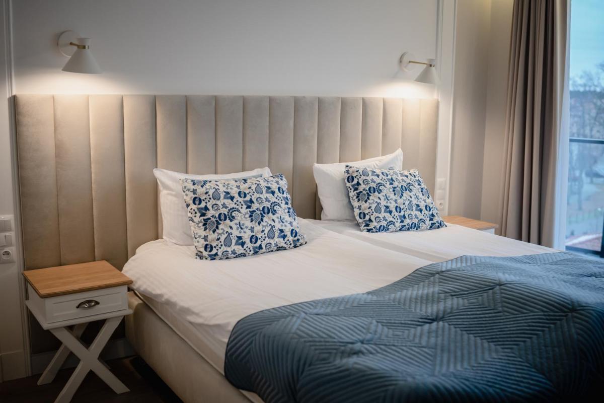 Double Room with Balcony photo 2