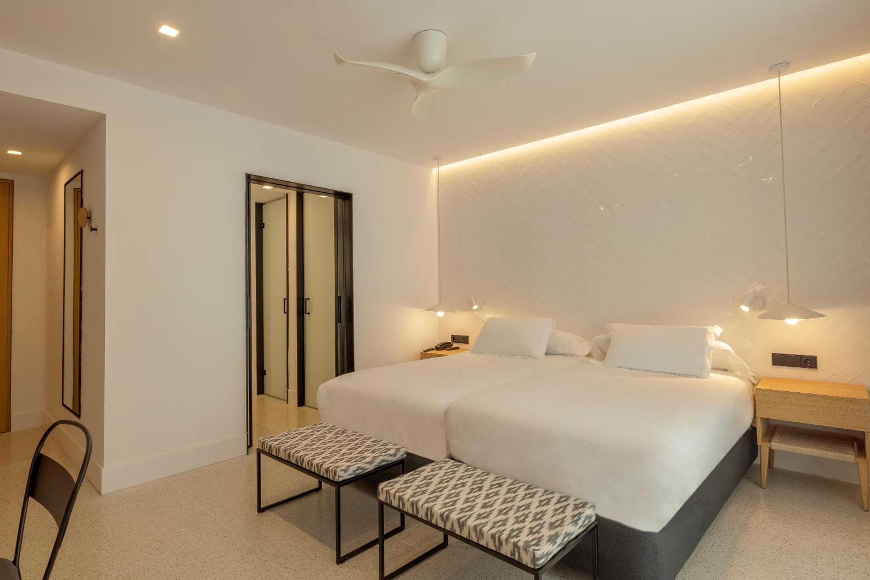 Superior Double Room - Photo 1