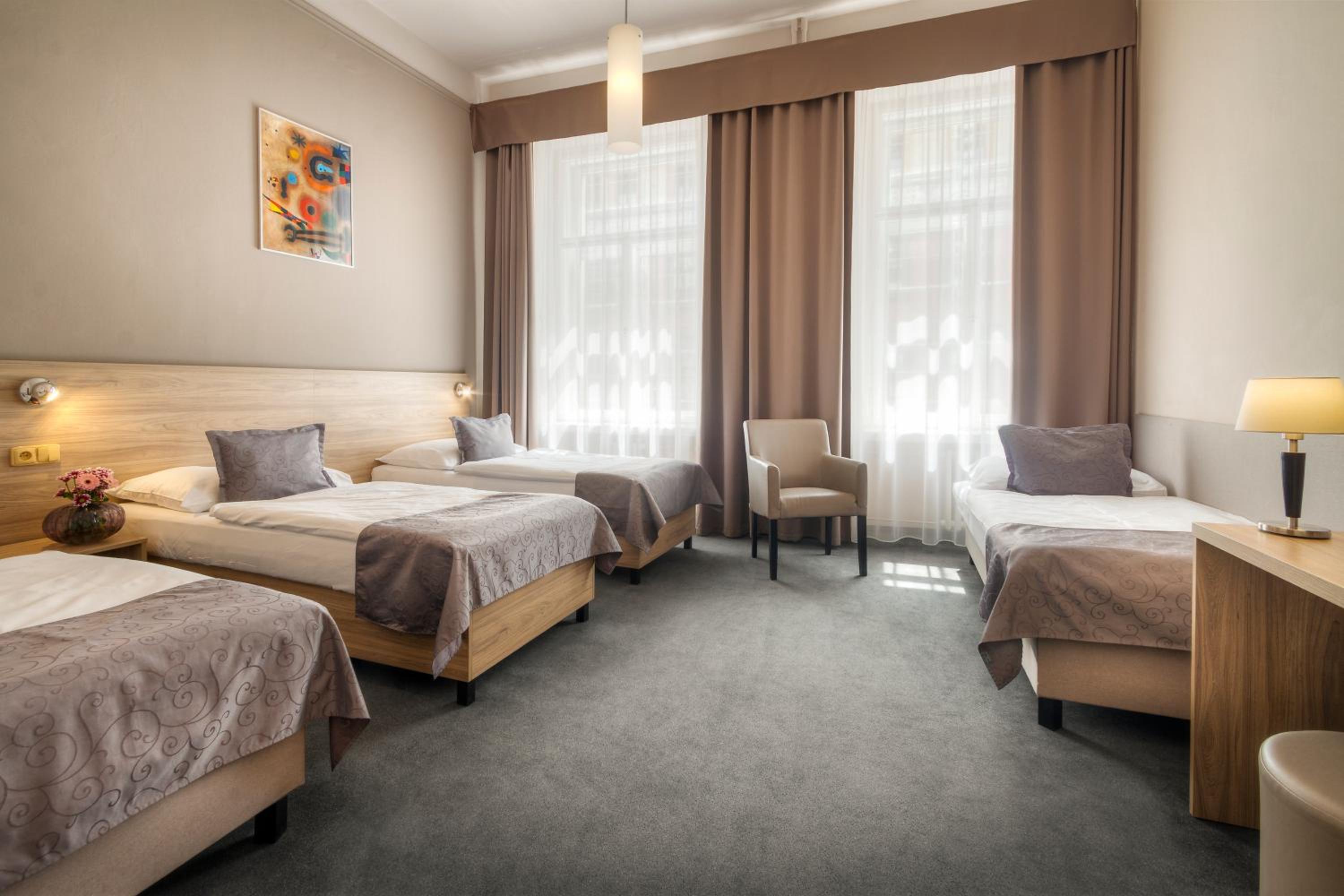 Triple Room - Photo 8