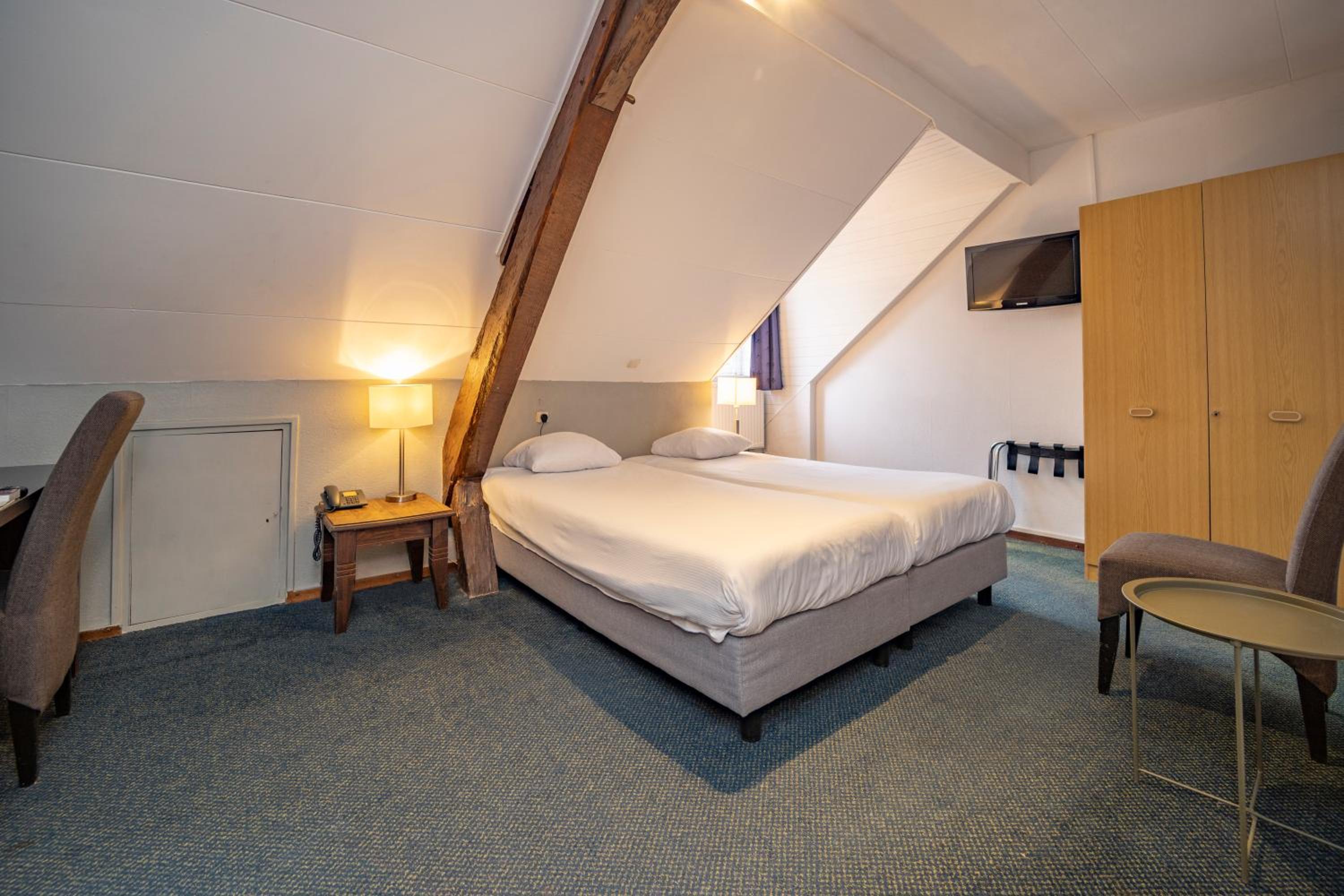 Standard Double Room with Shower photo 1