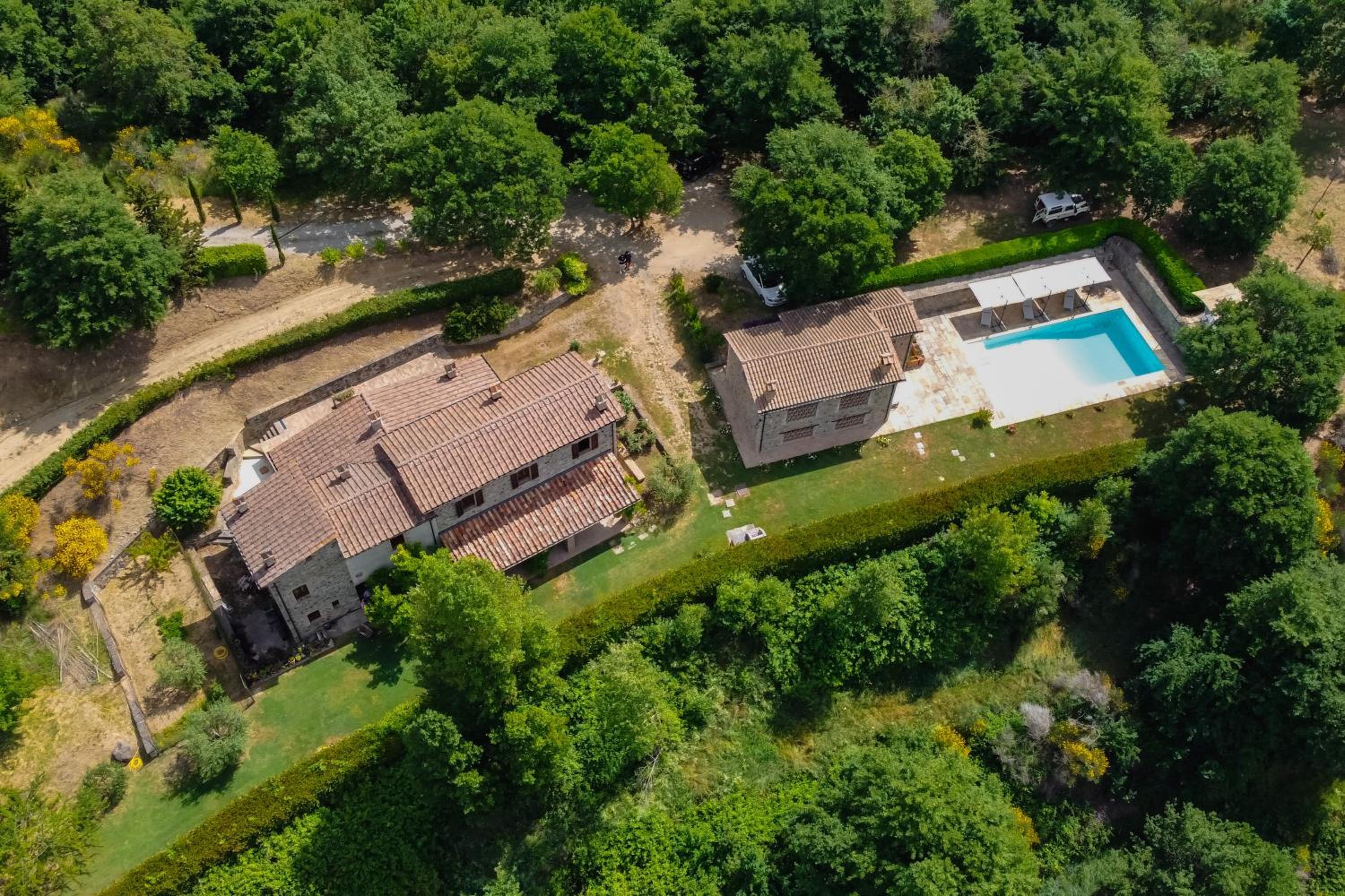 Villa photo 2