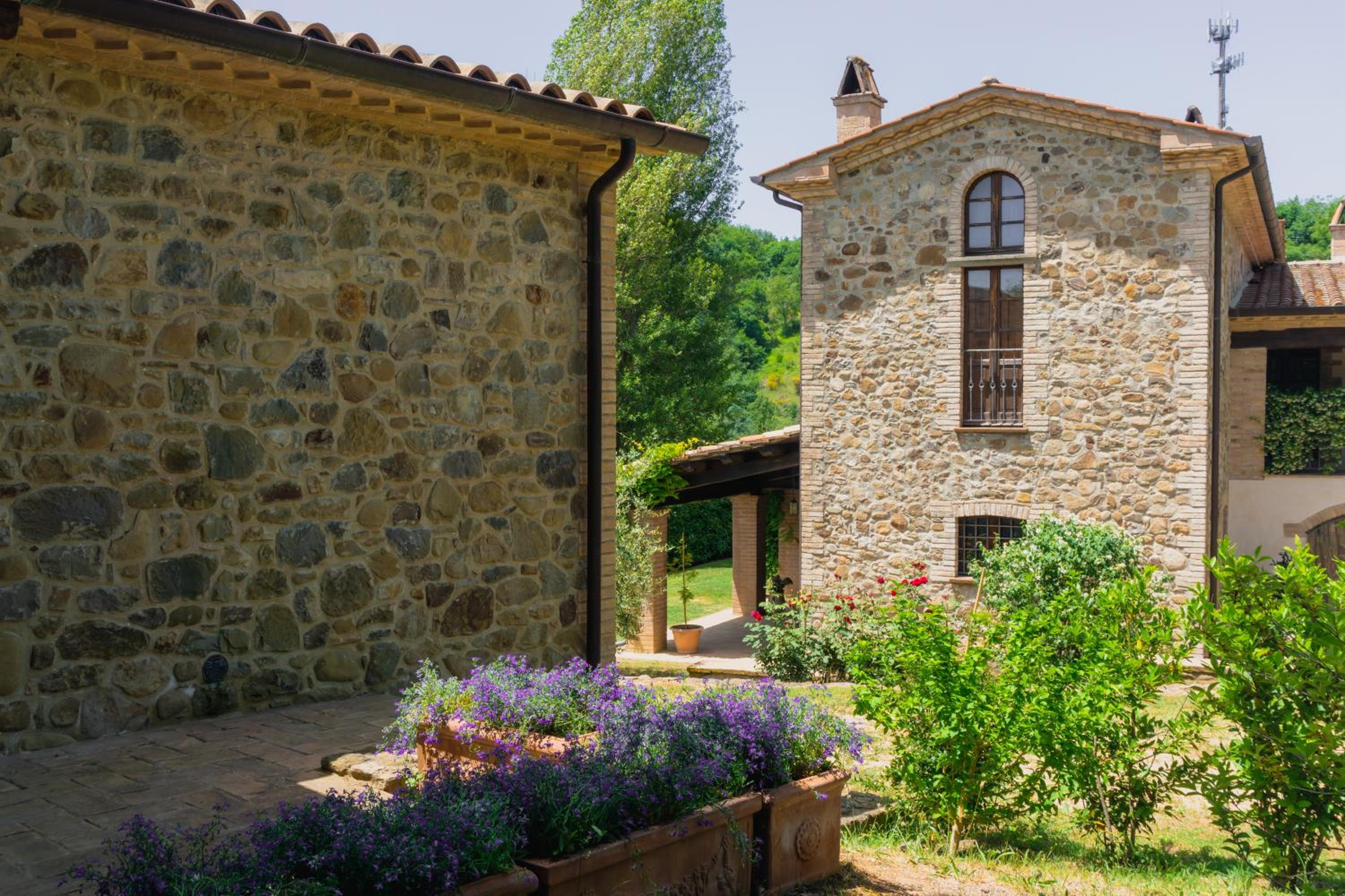 Villa photo 3