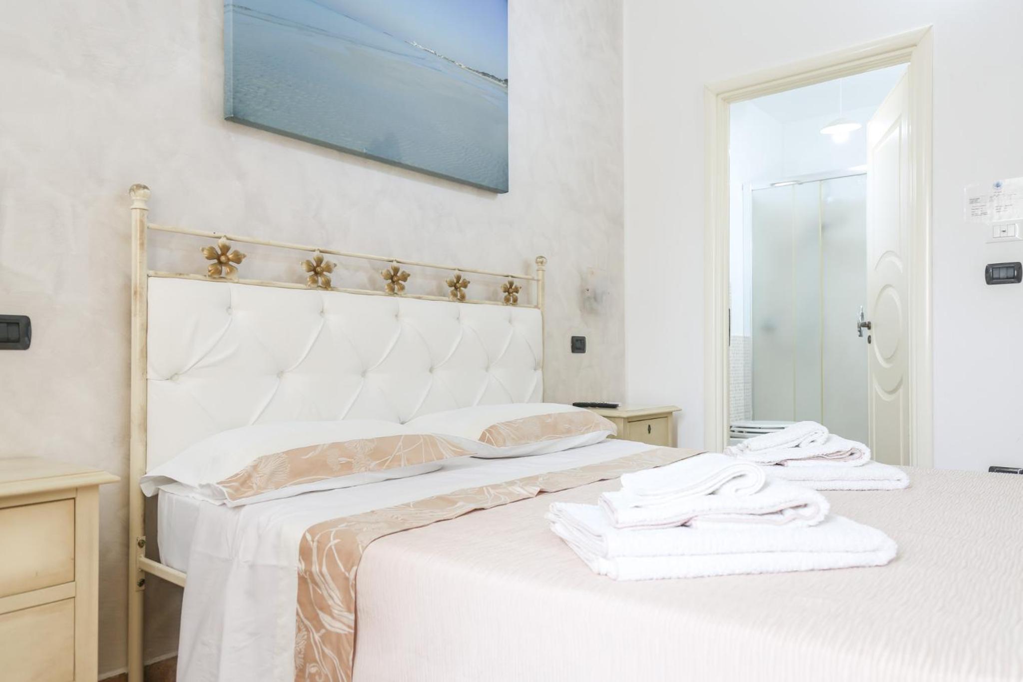 Quadruple Room - Photo 15