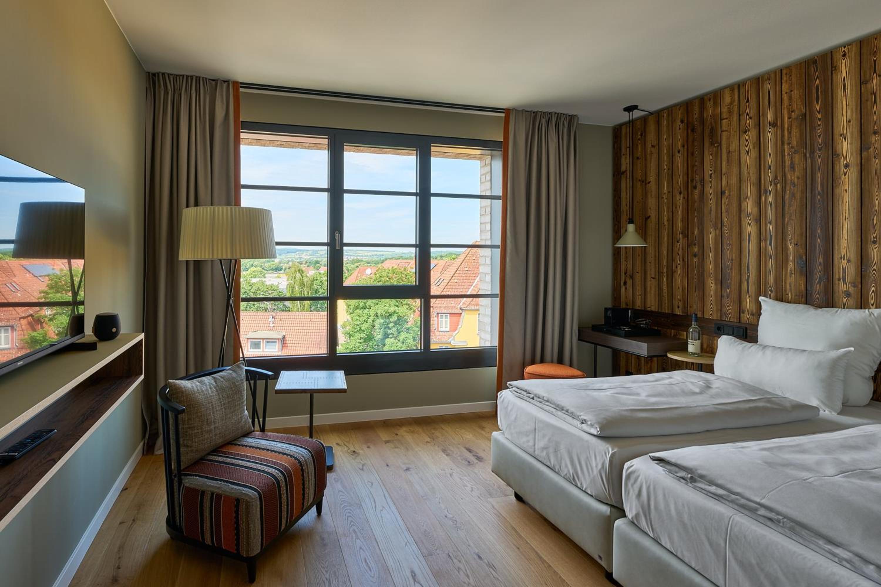  Double Room with View - Photo 3