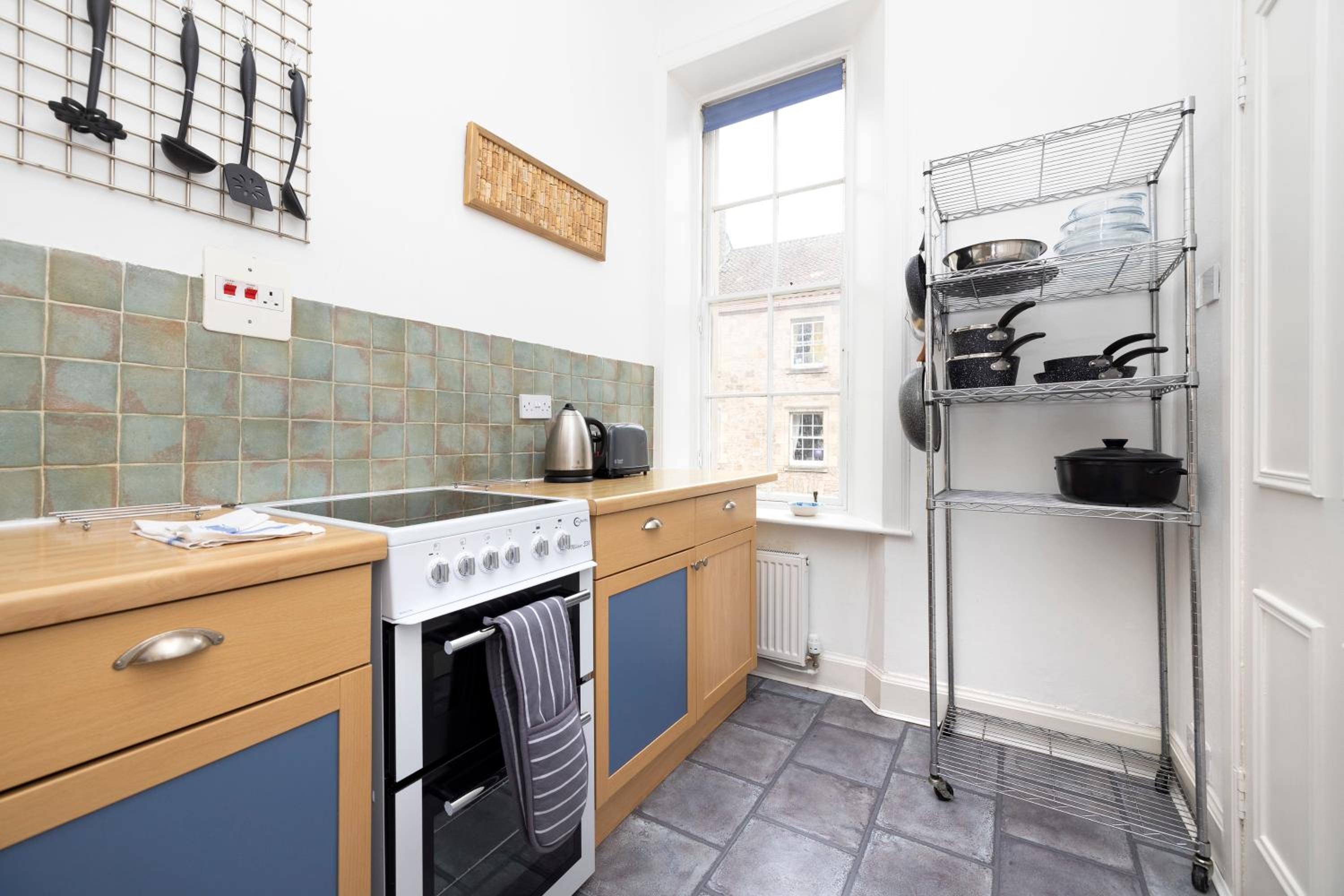 Apartment - Photo 25