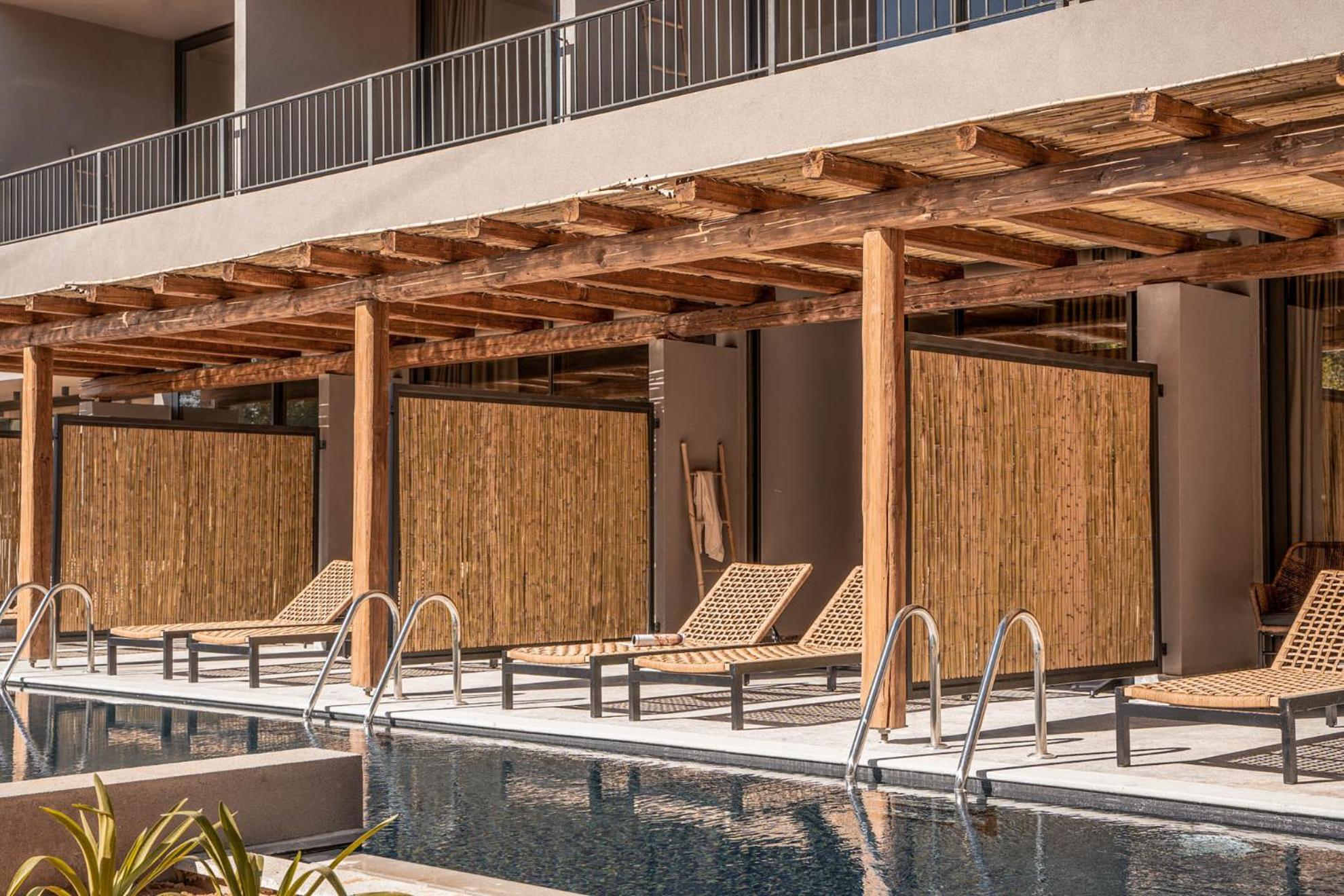 Double Swim up Pool Rooms - Photo 7