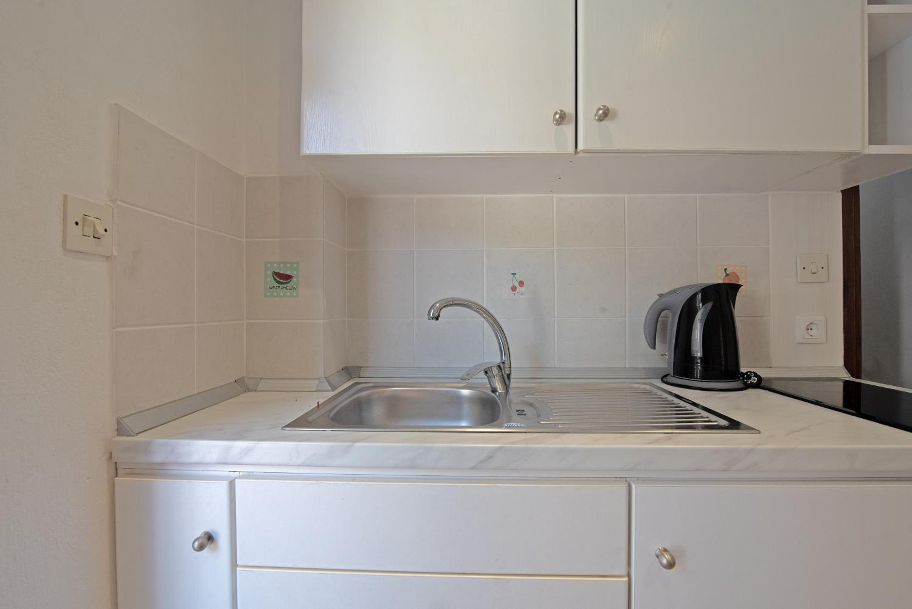 Superior One-Bedroom Apartment with Balcony - Photo 7