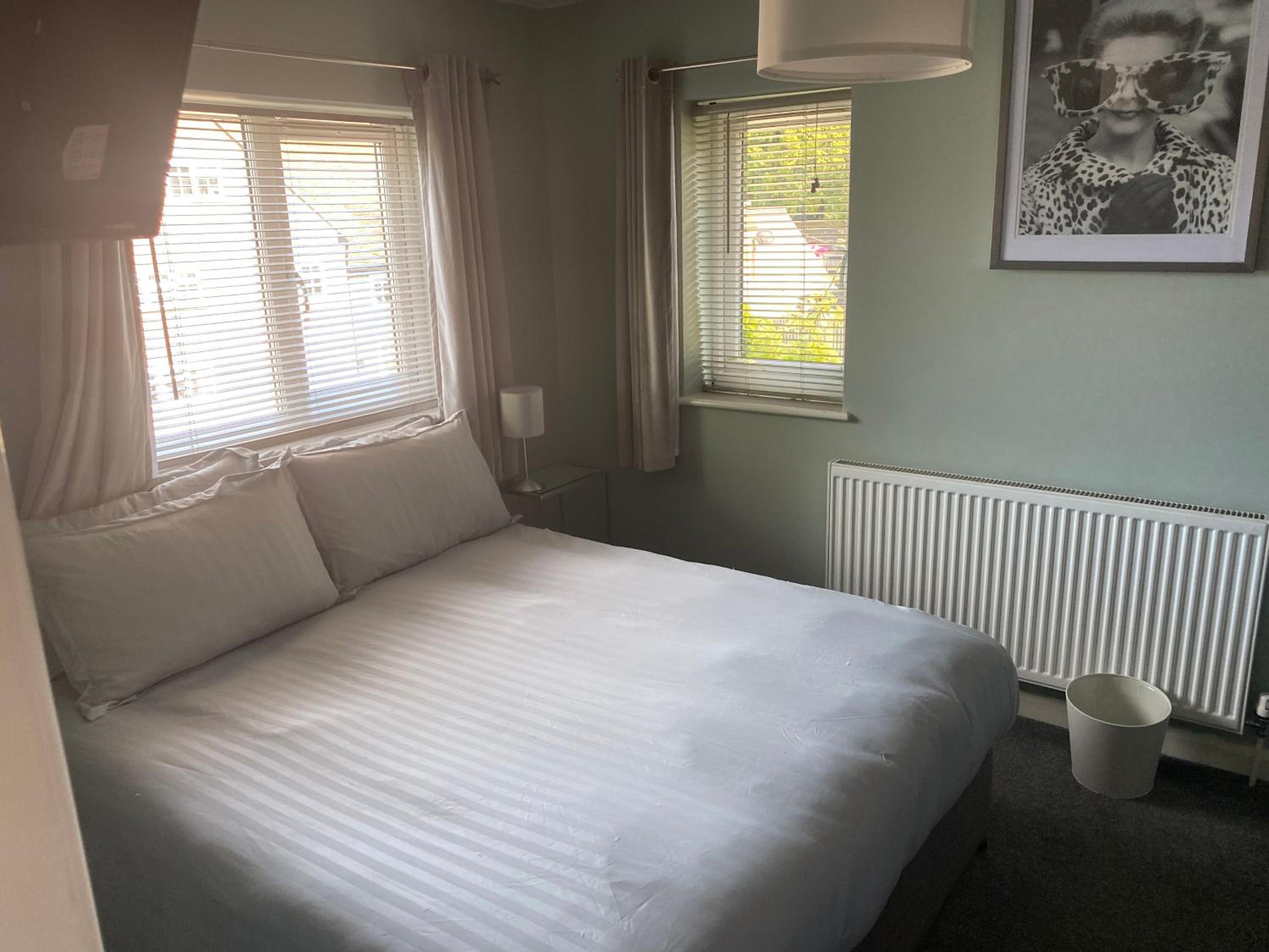Standard Double or Twin Room photo 1