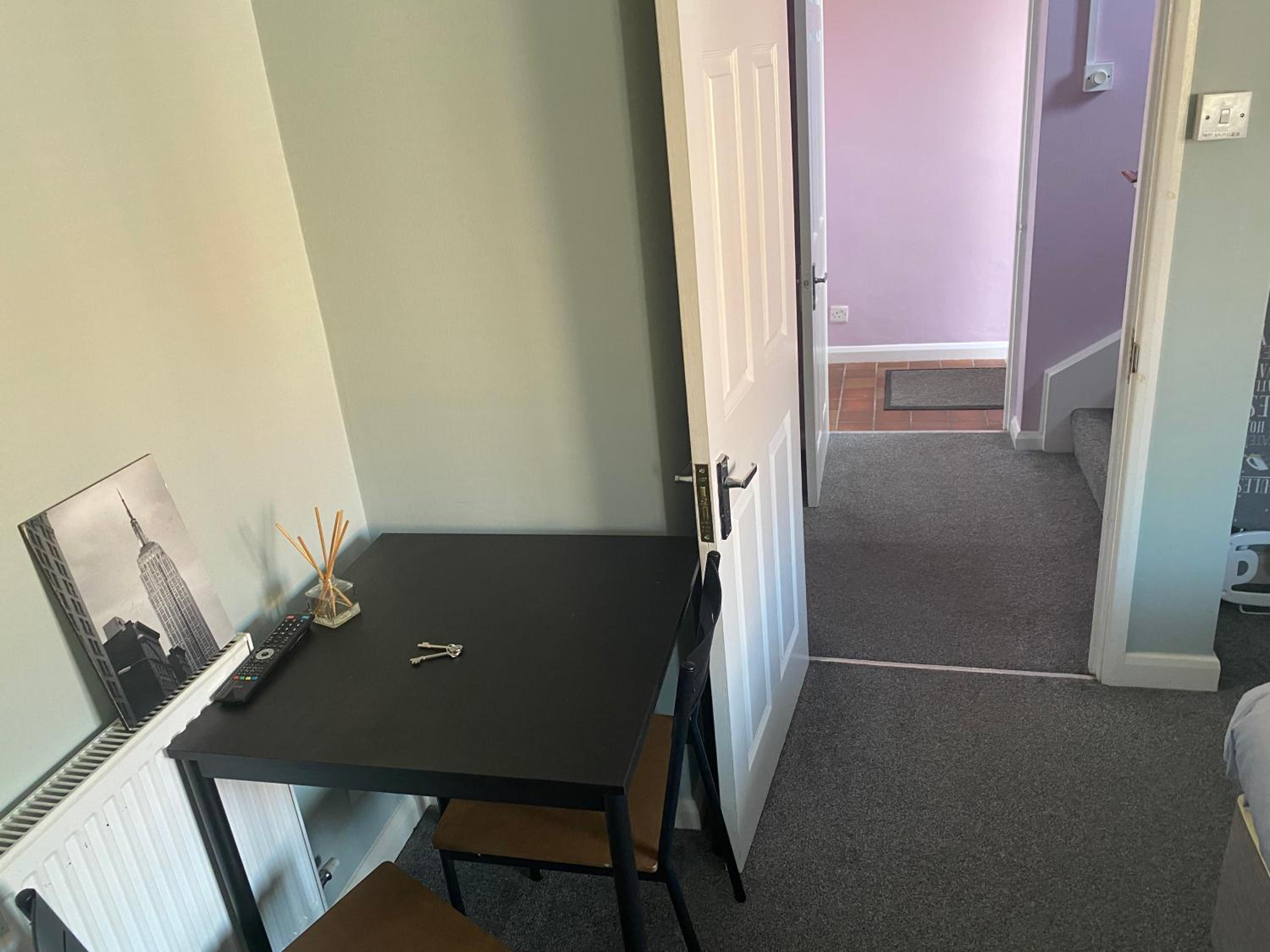 Standard Double or Twin Room photo 2
