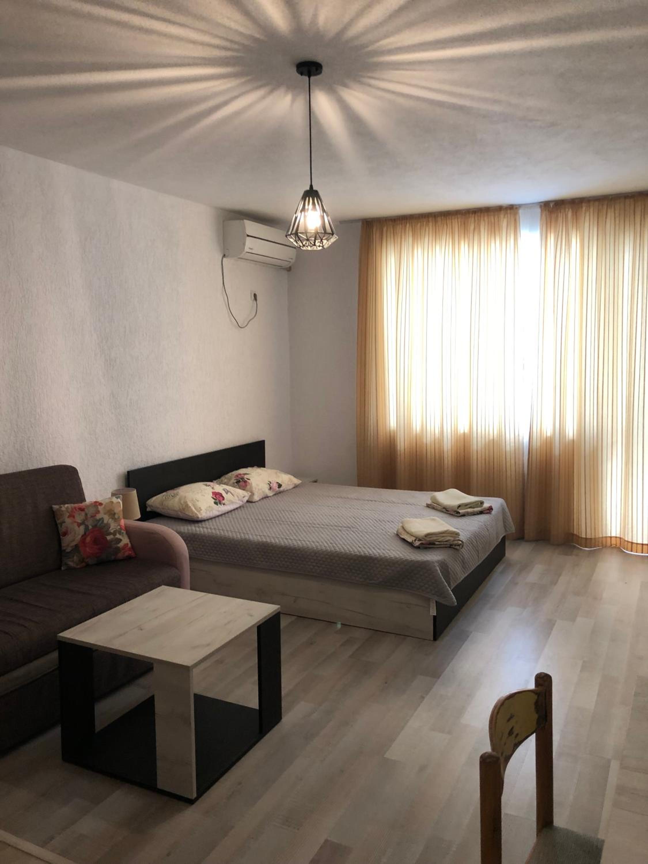 Studio Apartment photo 1