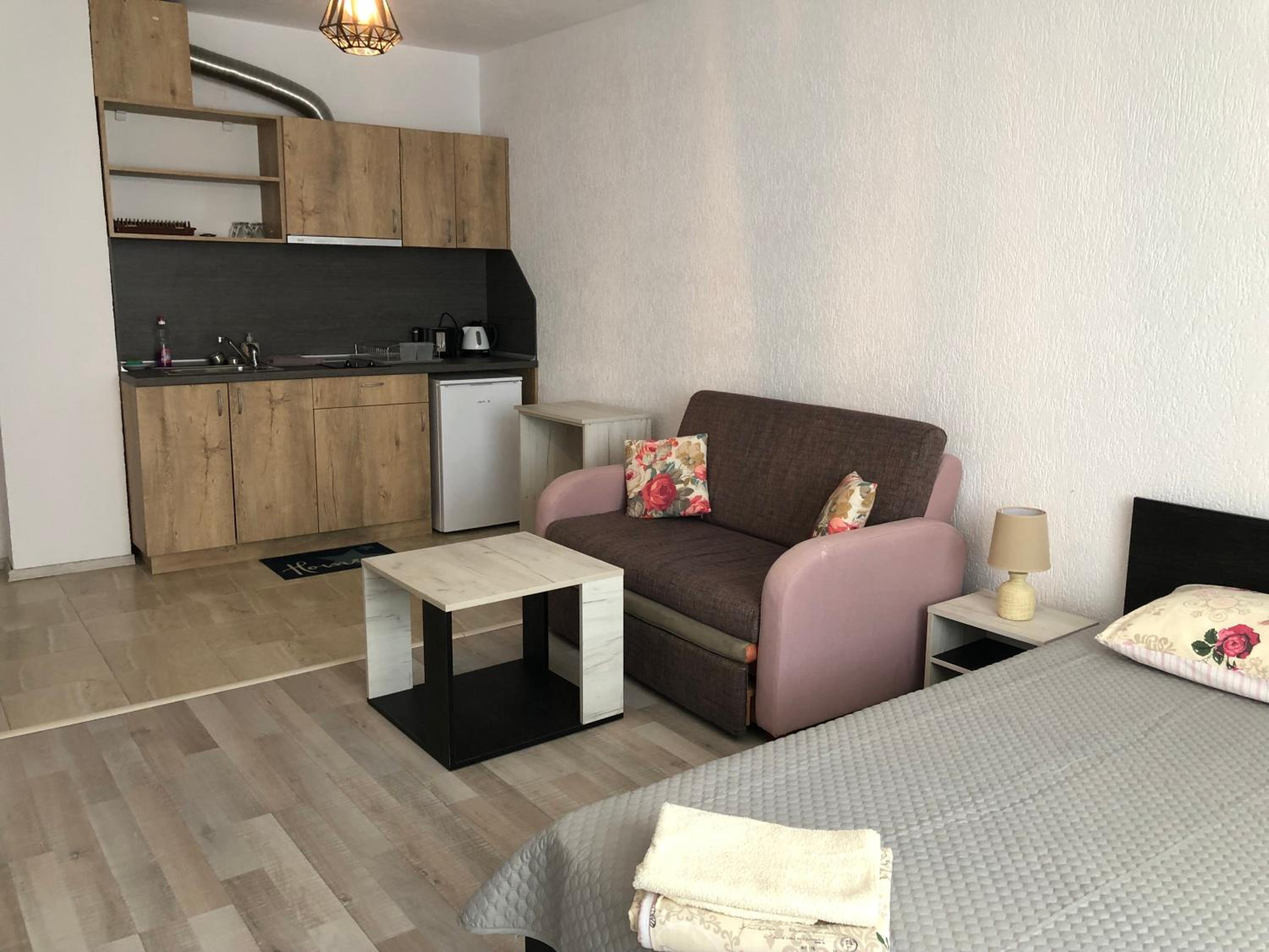 Studio Apartment photo 3