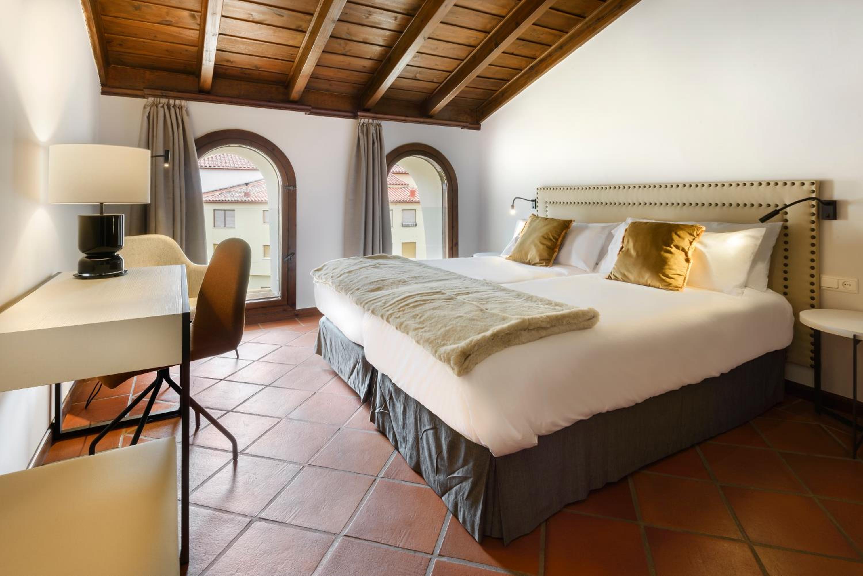 Standard Twin Room with Garden View photo 3