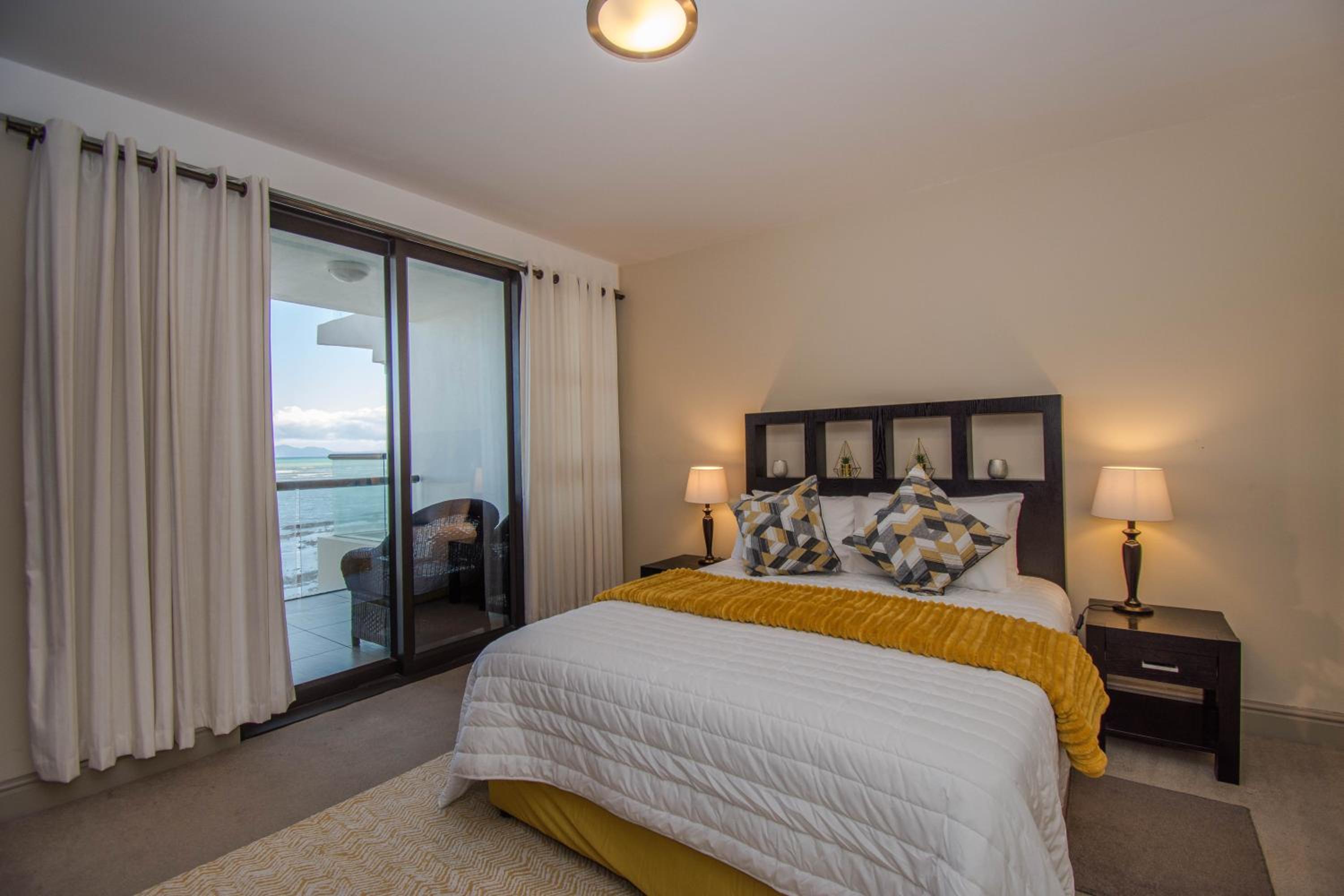 Apartment with Sea View photo 1