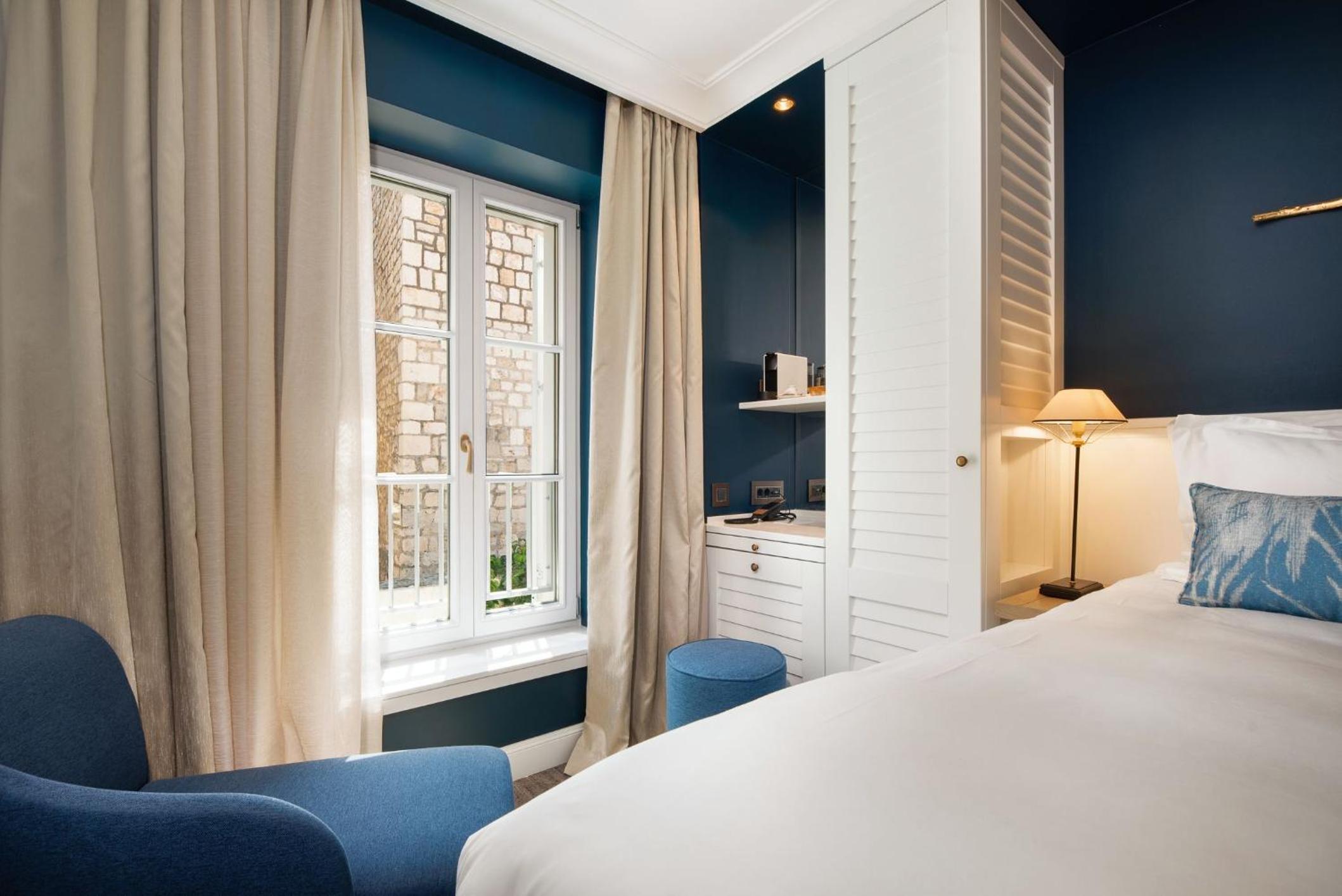 Premium Double or Twin Room - Photo 3