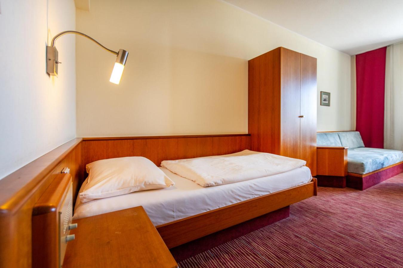 Single Room photo 2