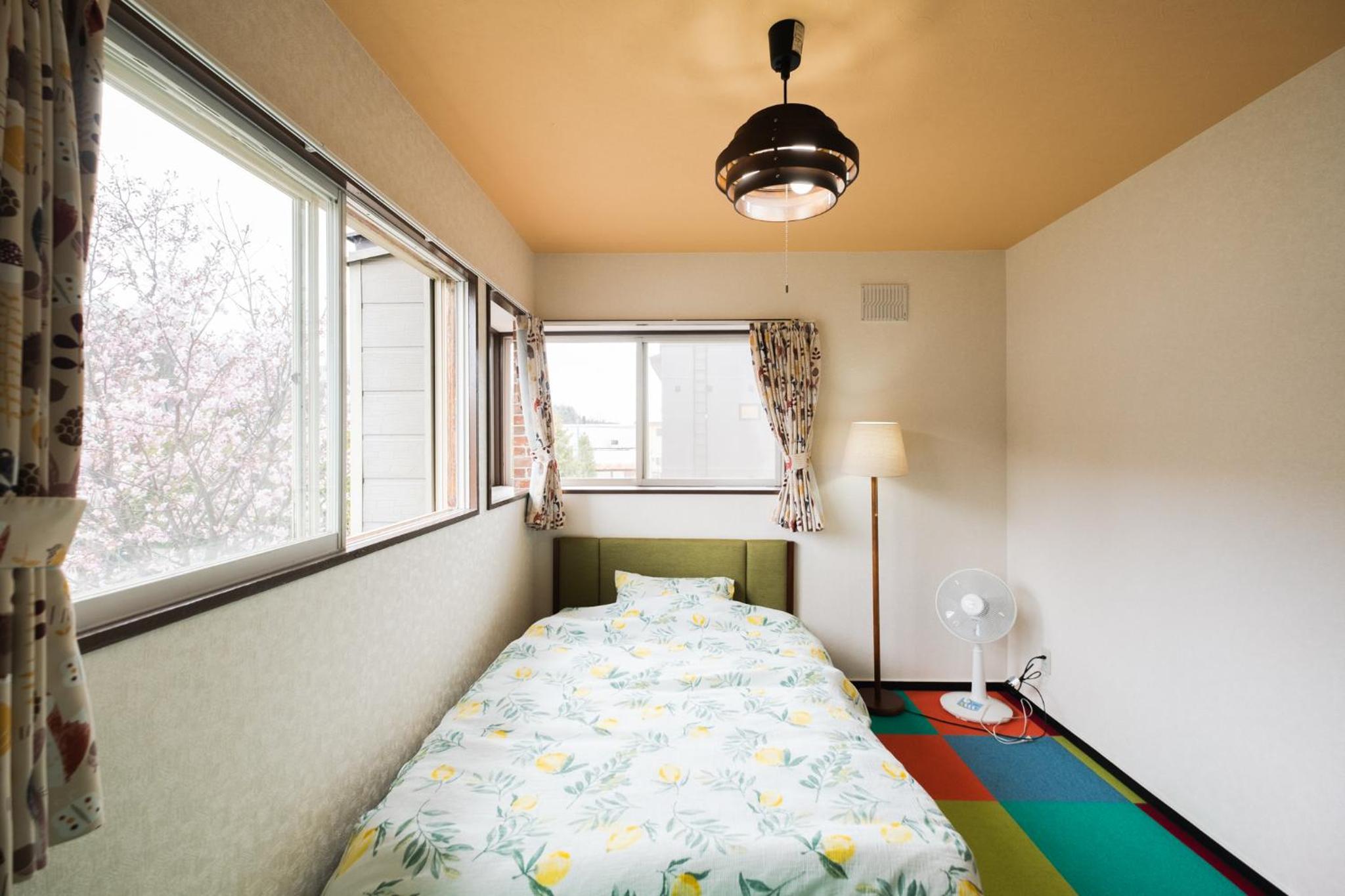 Four-Bedroom House - Photo 14