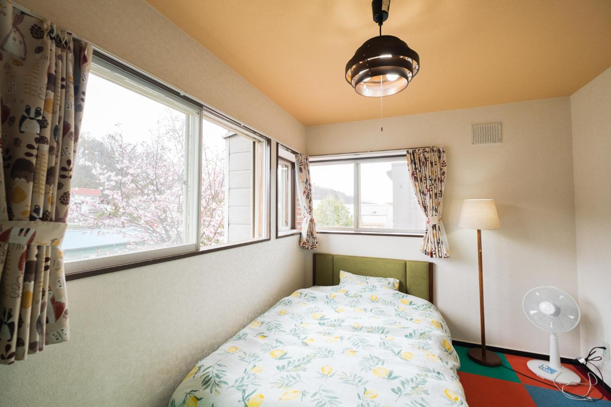 Four-Bedroom House - Photo 12