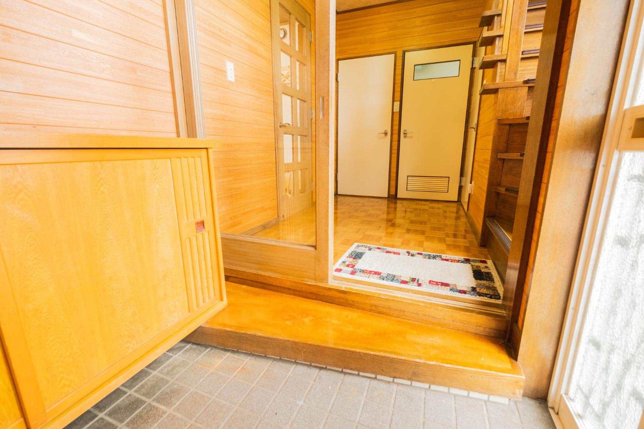 Four-Bedroom House - Photo 3