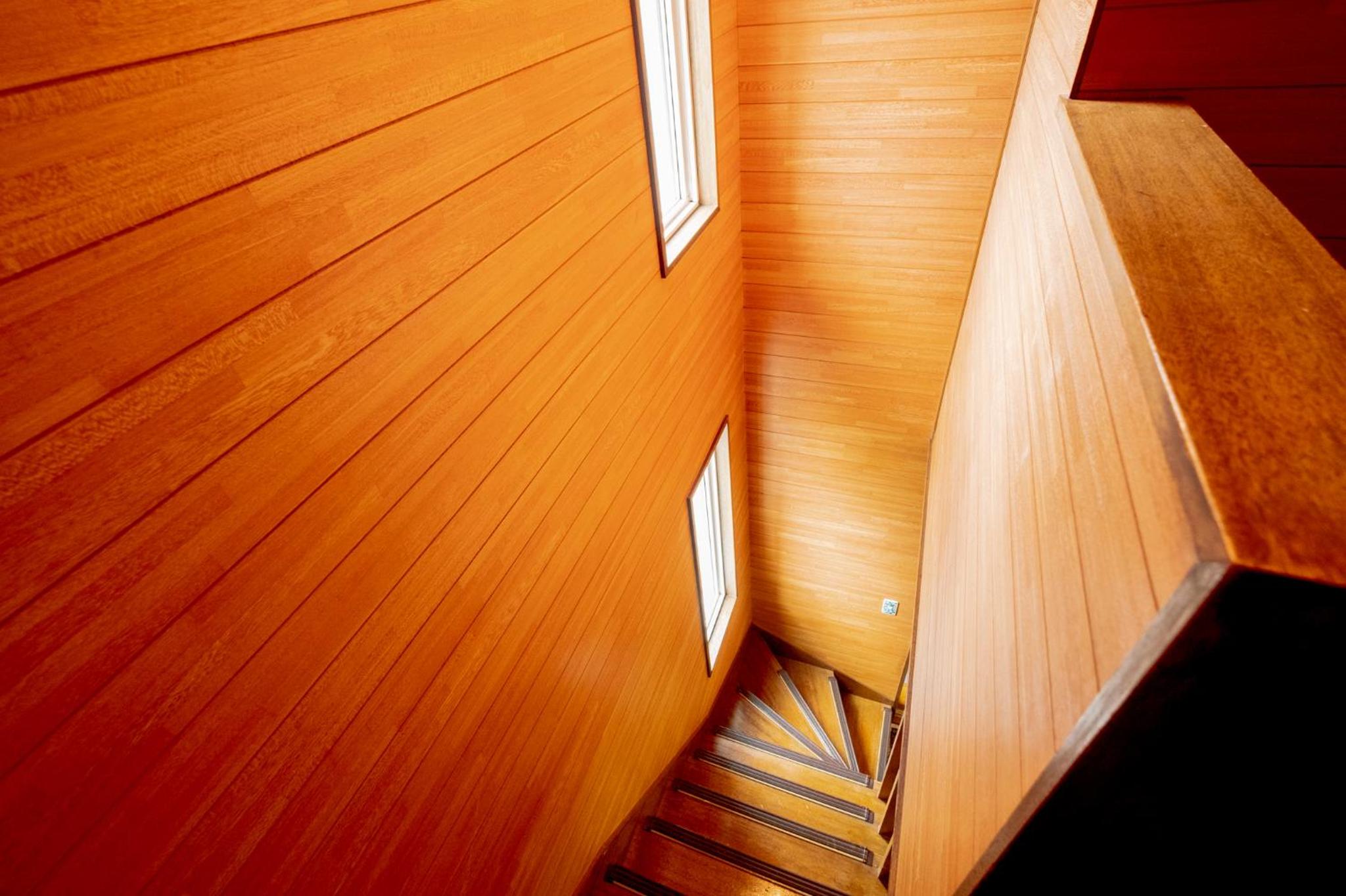 Four-Bedroom House - Photo 2