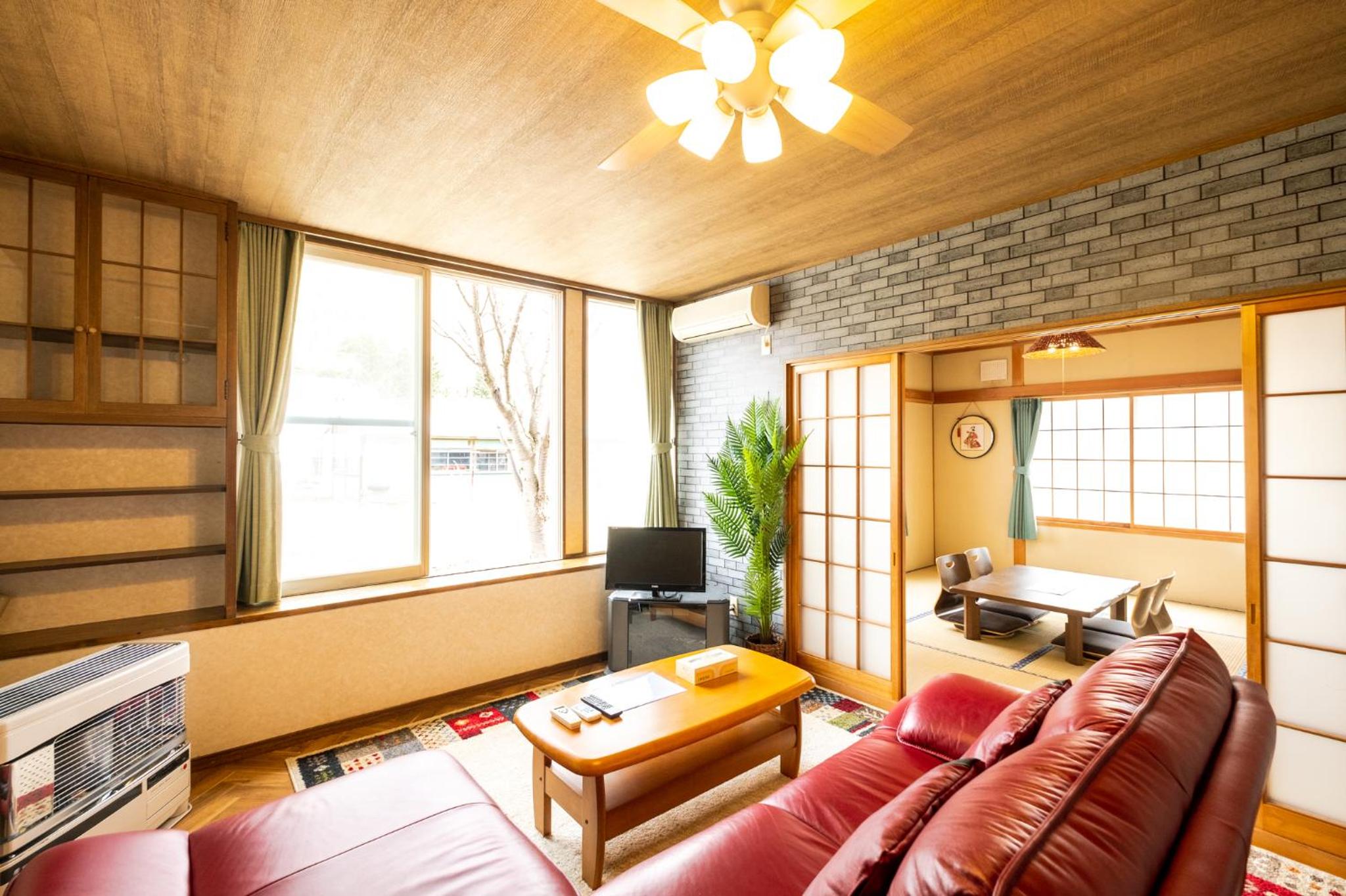 Four-Bedroom House - Photo 1