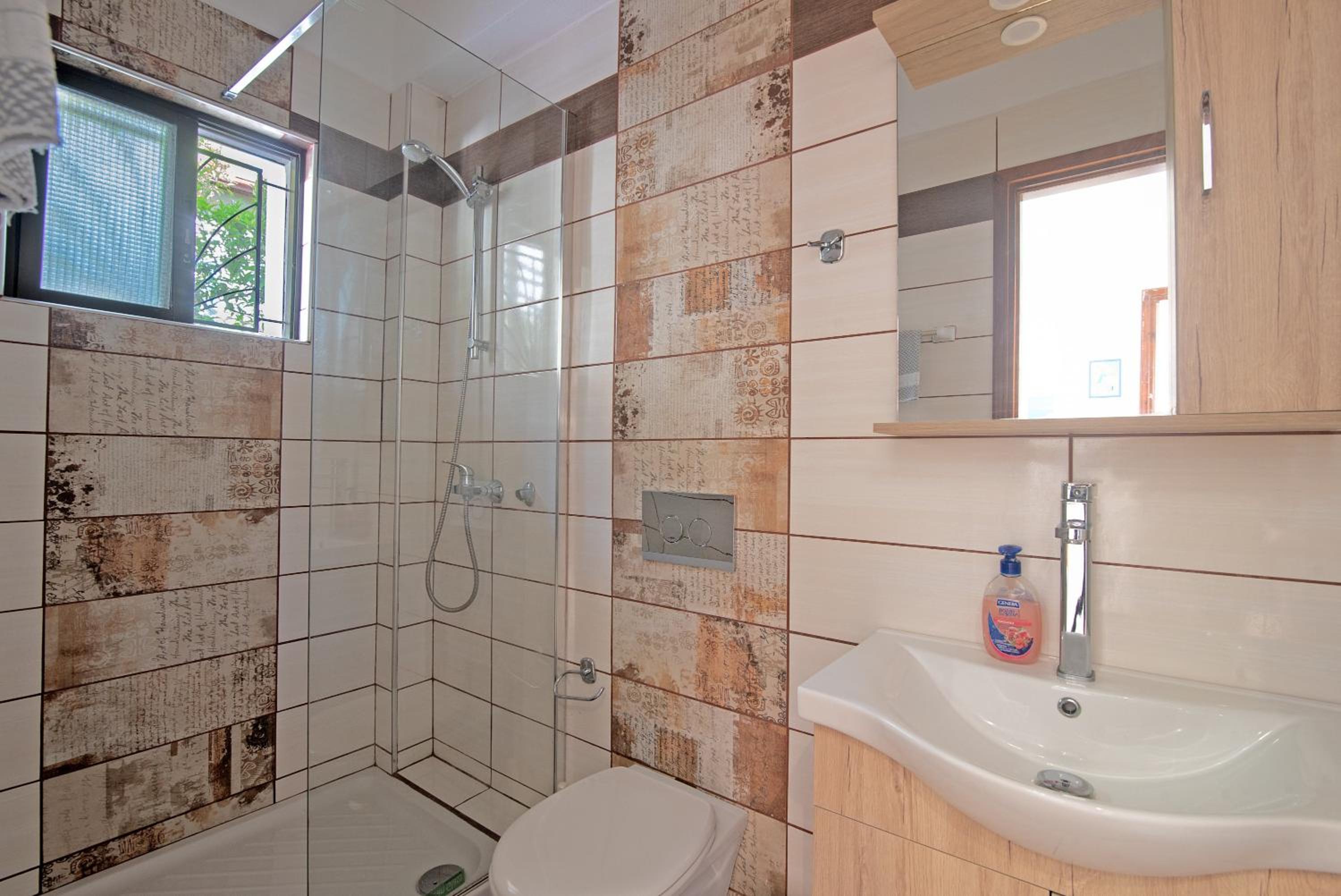 Superior One-Bedroom Apartment with Balcony - Photo 8