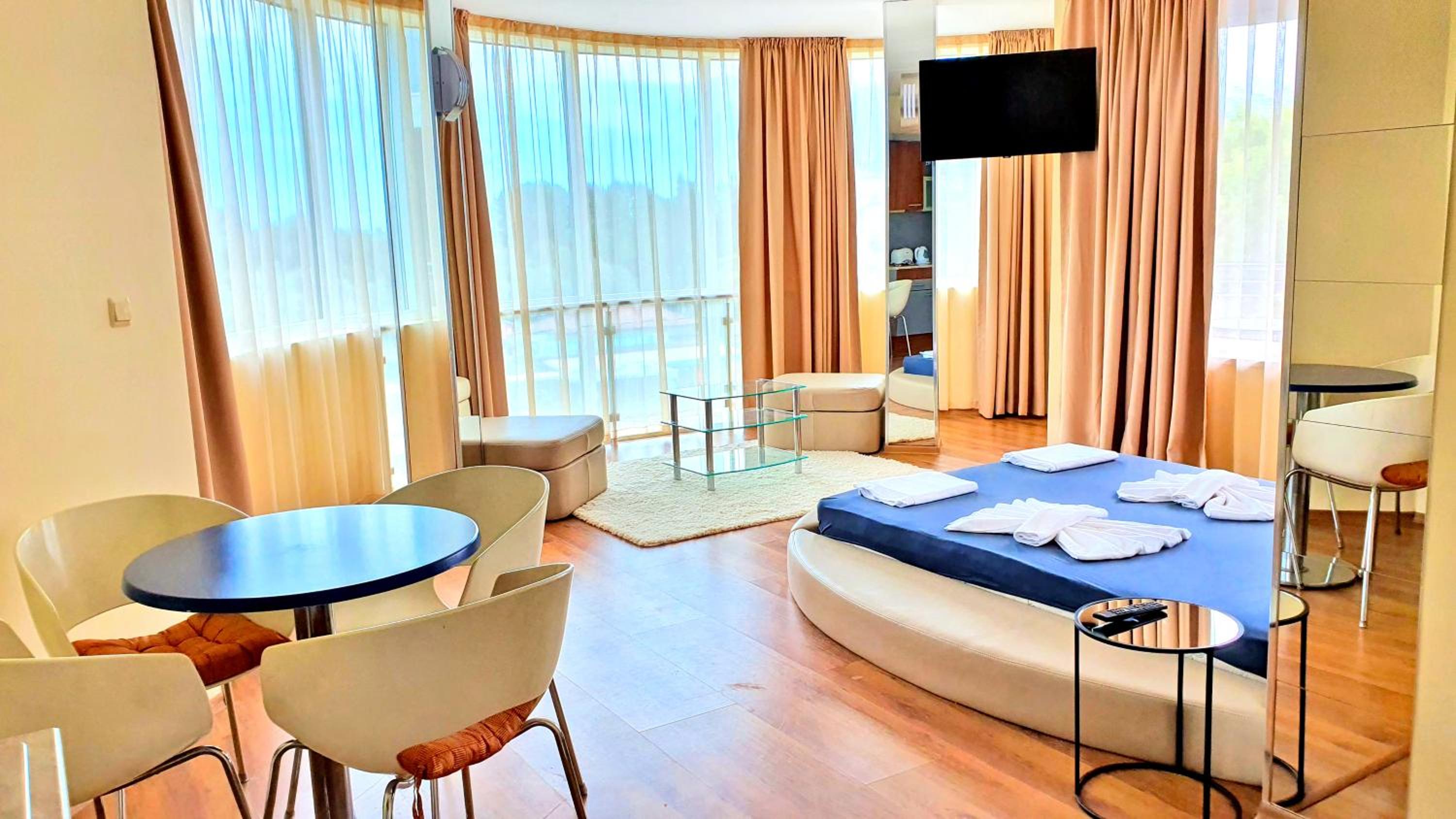 Deluxe Apartment - Photo 6