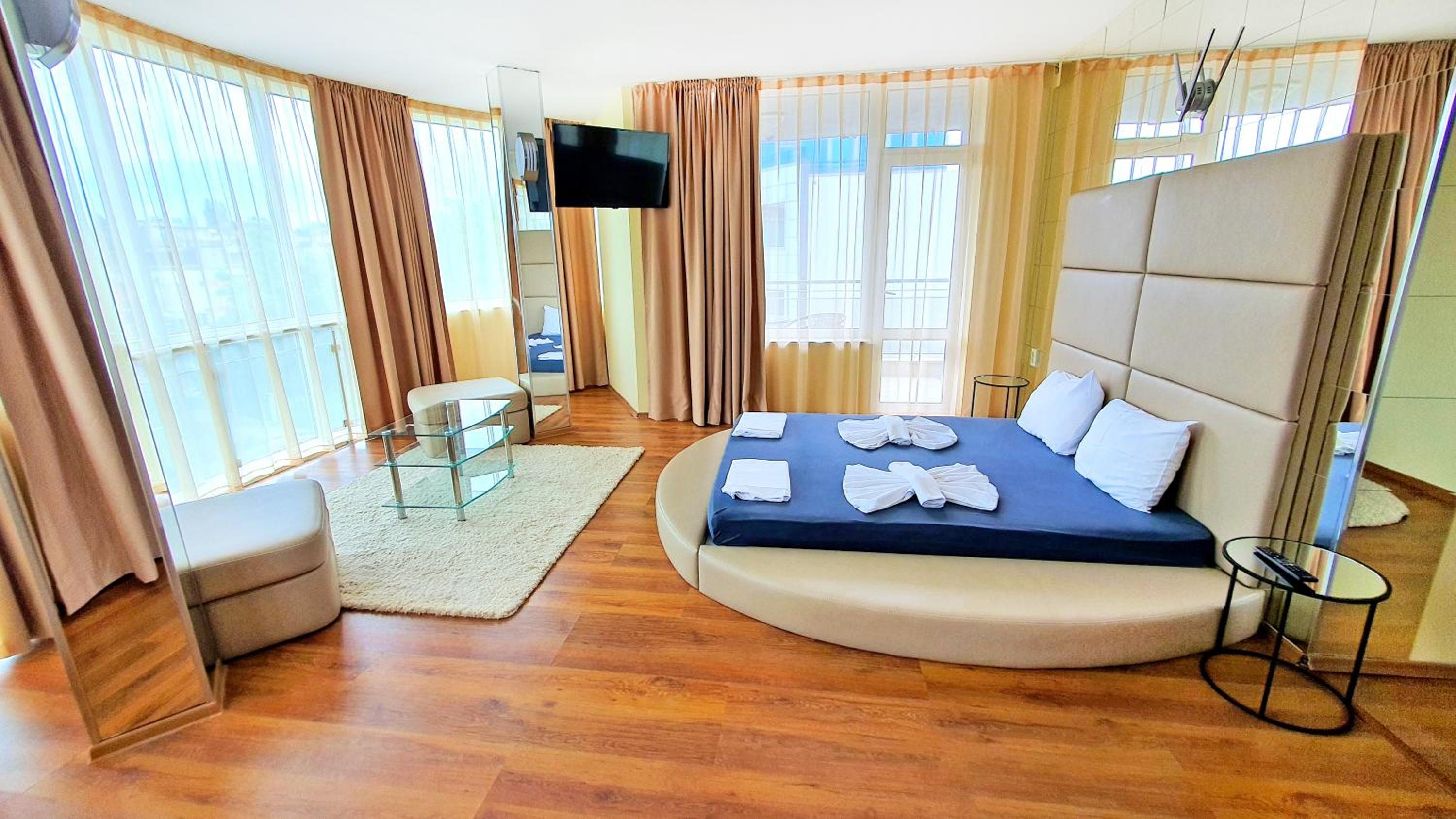 Deluxe Apartment - Photo 5