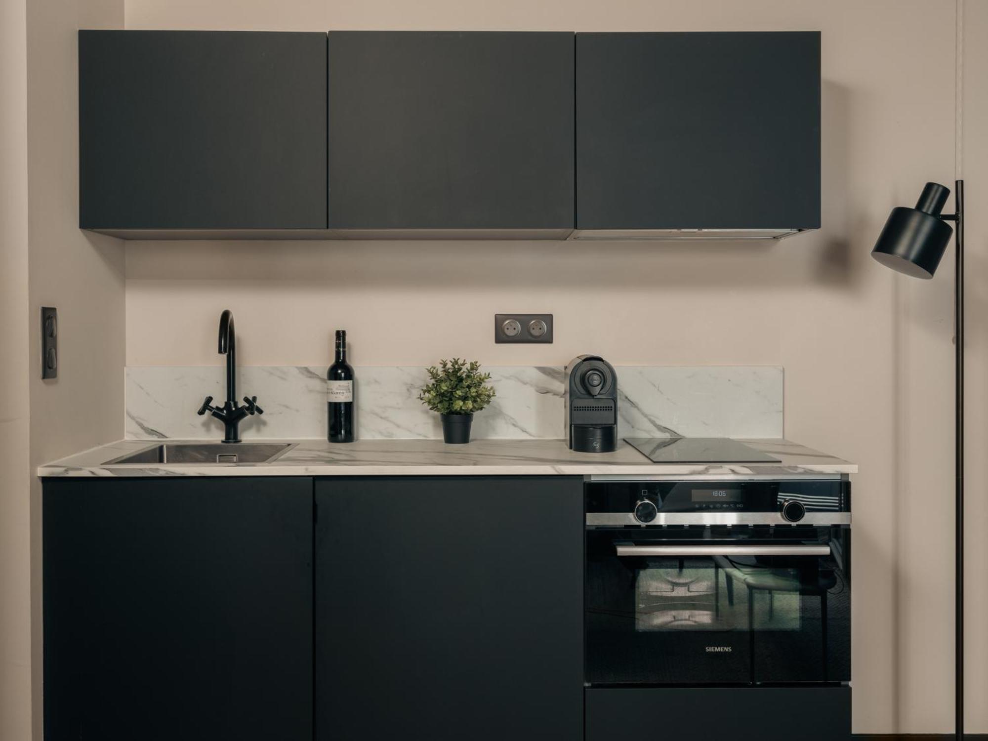 One-Bedroom Apartment - Henriette photo 3