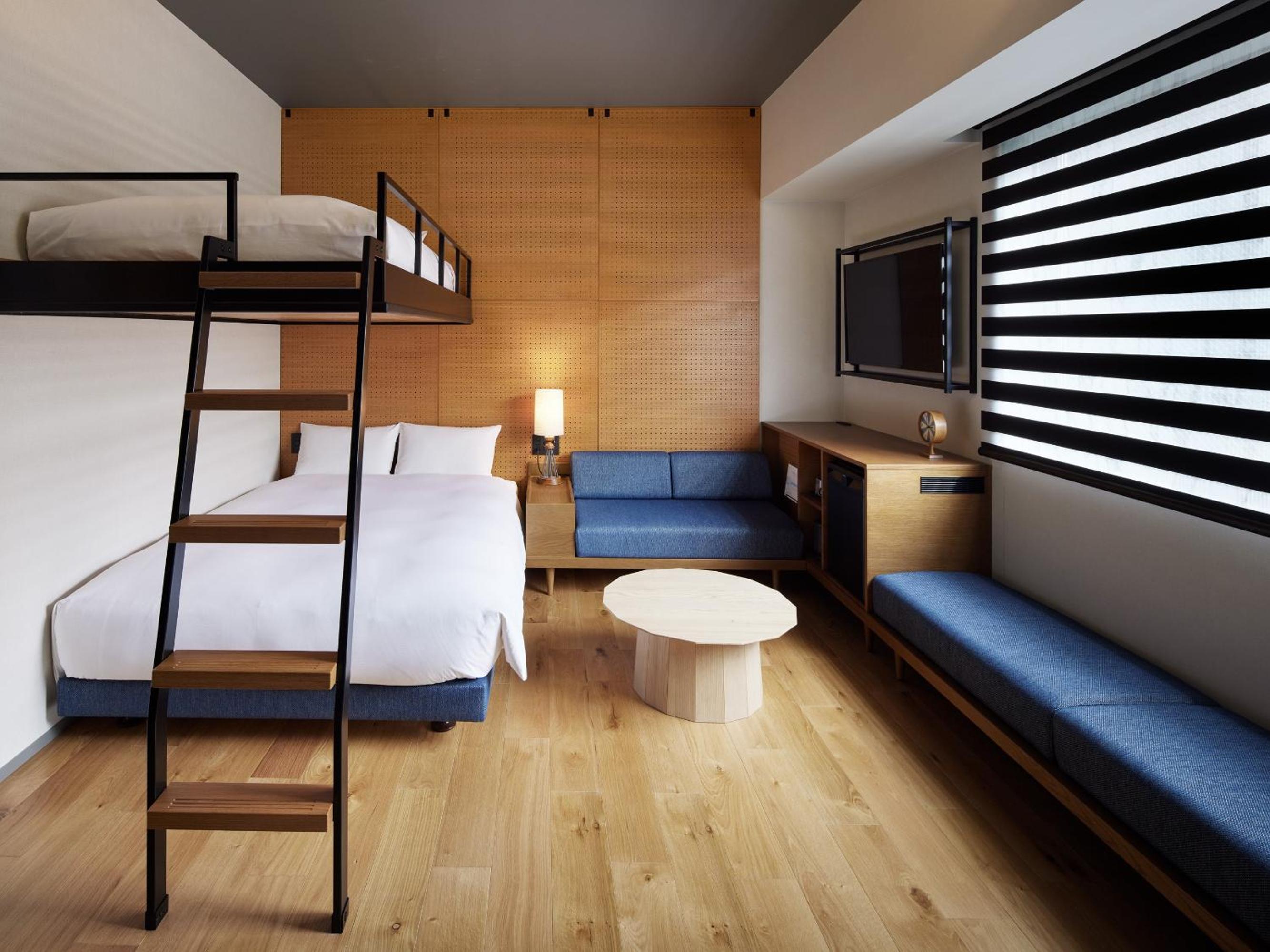 Double Room with Extra Bed - Photo 1
