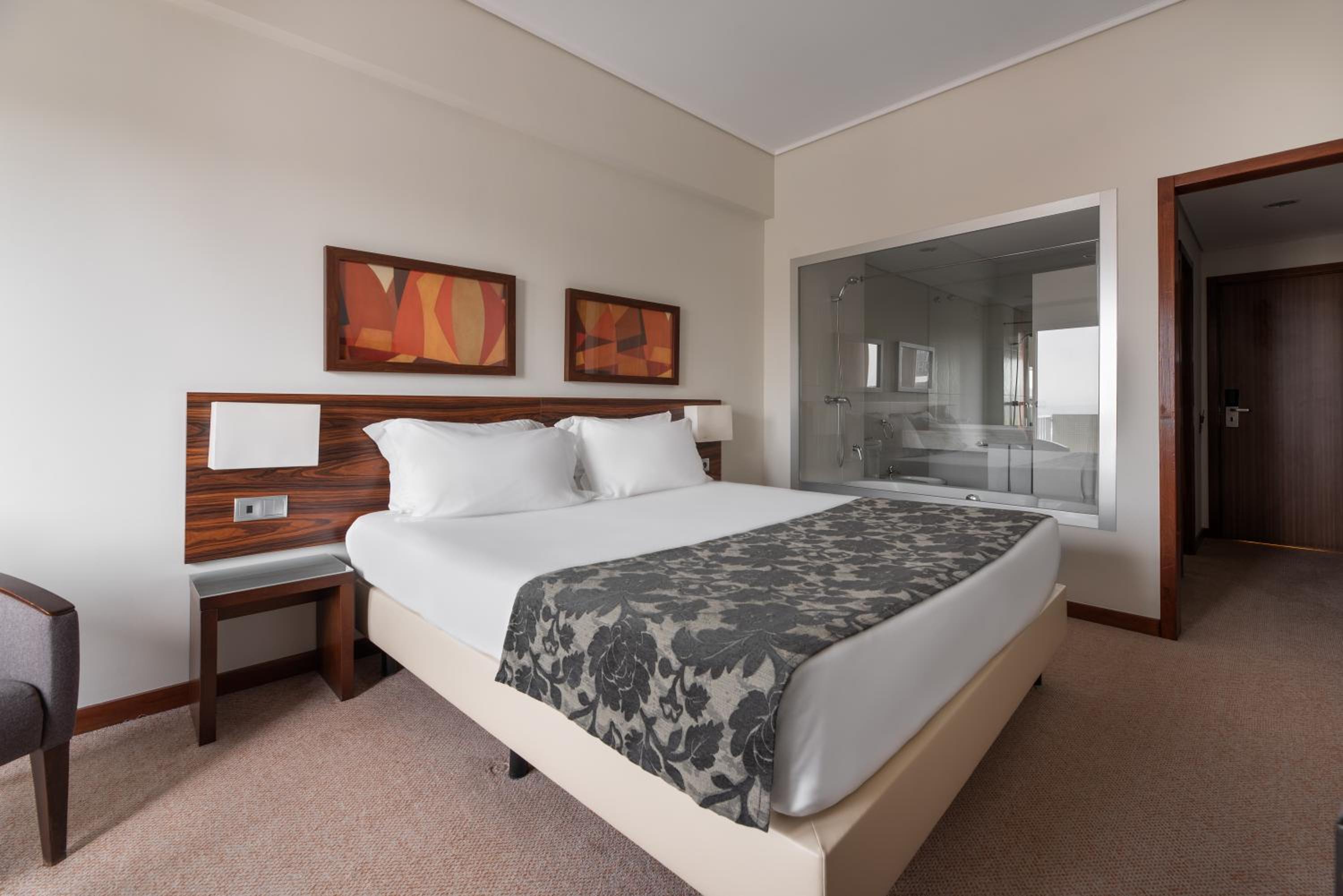 Double or Twin Room with Sea View - Photo 1