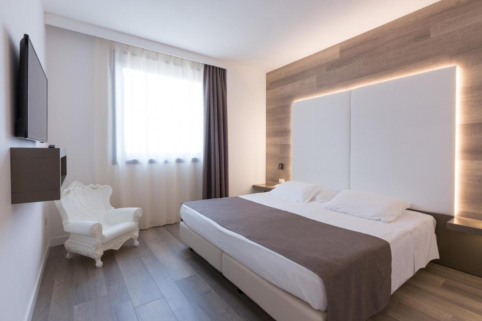 Junior Suite - Photo 1