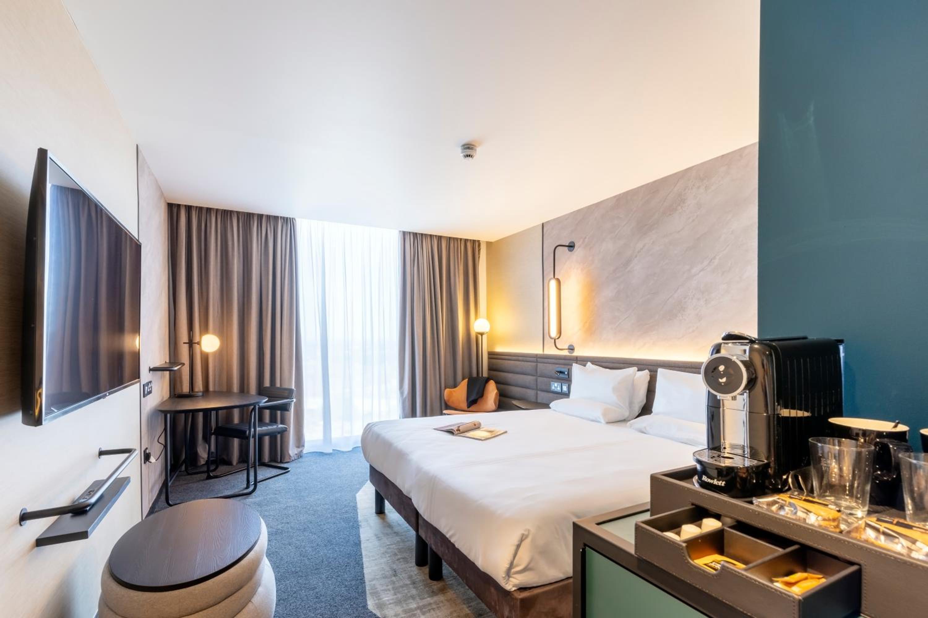 Executive King Room - Photo 1