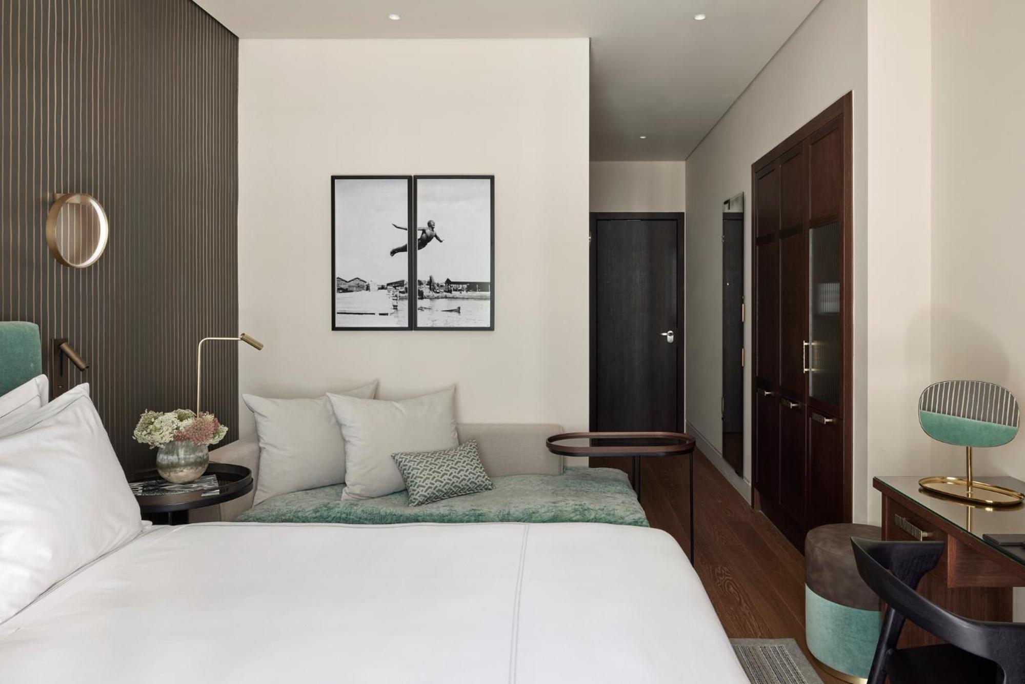 Executive Courtyard Room - Photo 3